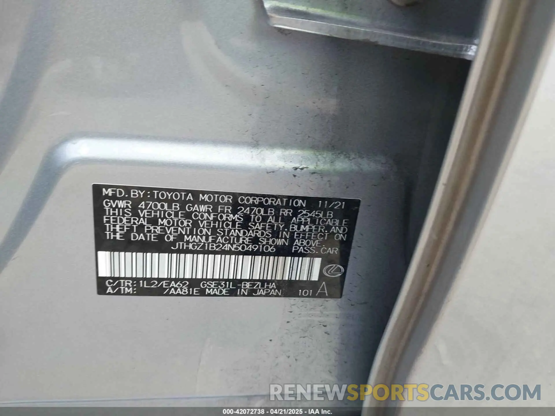 9 fotografías del automóvil dañado JTHGZ1B24N5049106 LEXUS IS 350 2022
