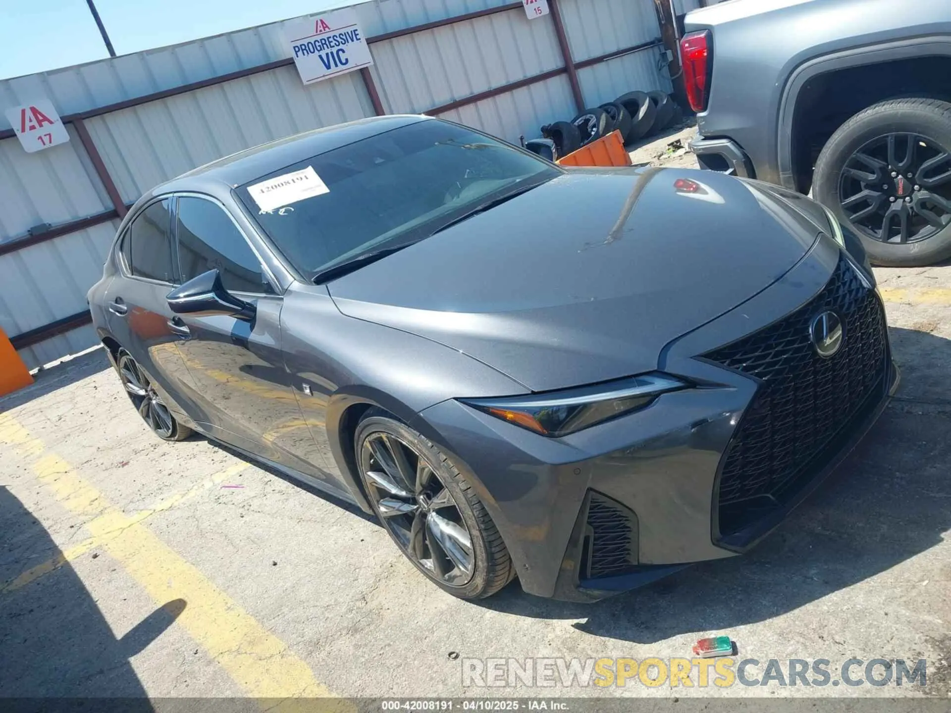 1 fotografías del automóvil dañado JTHGZ1B24N5051969 LEXUS IS 350 2022