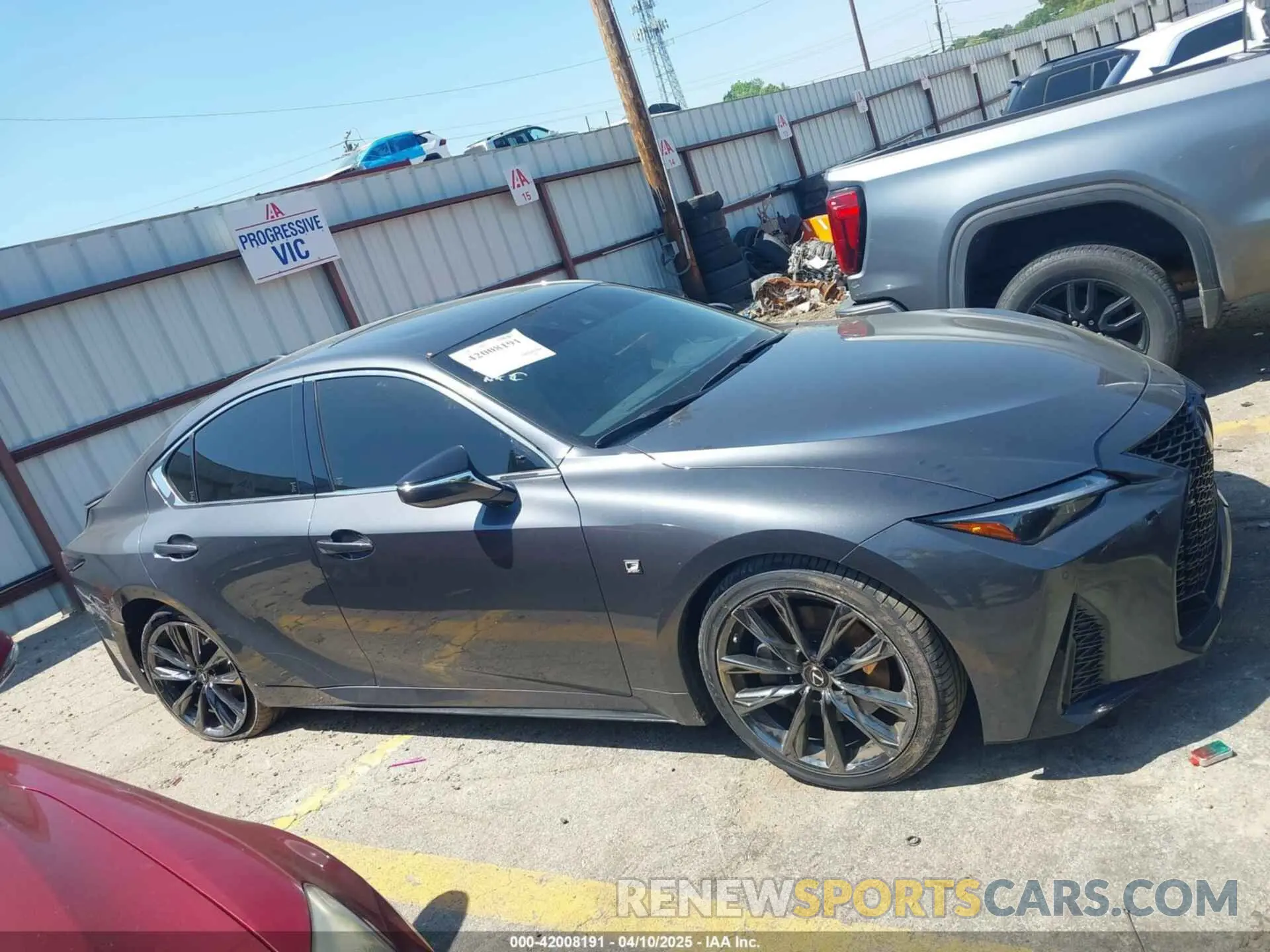 13 fotografías del automóvil dañado JTHGZ1B24N5051969 LEXUS IS 350 2022