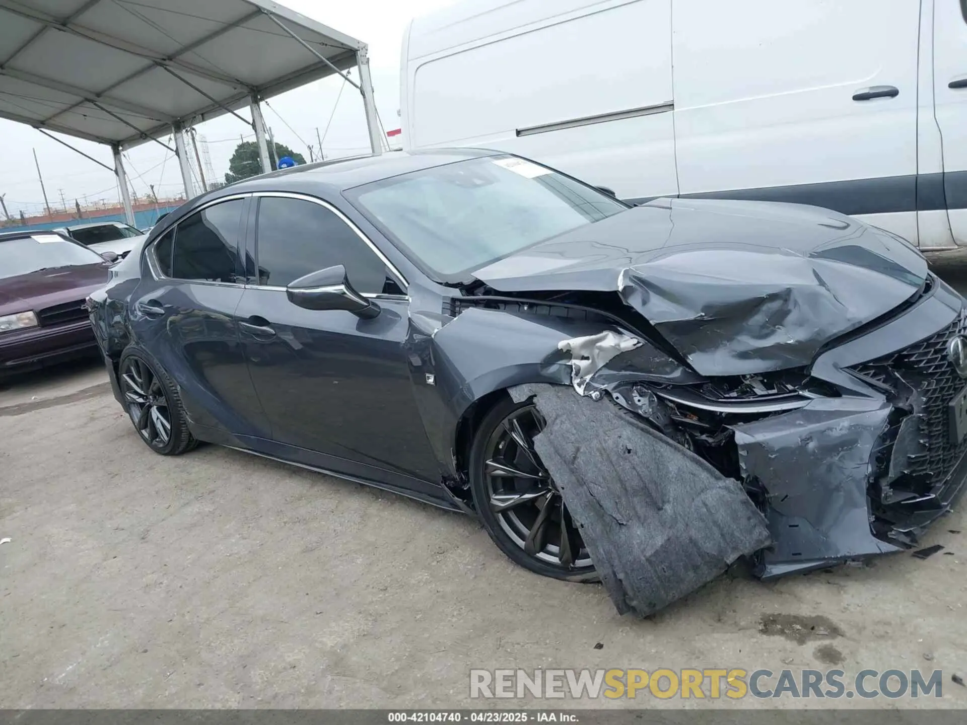 13 fotografías del automóvil dañado JTHGZ1B24N5055987 LEXUS IS 350 2022