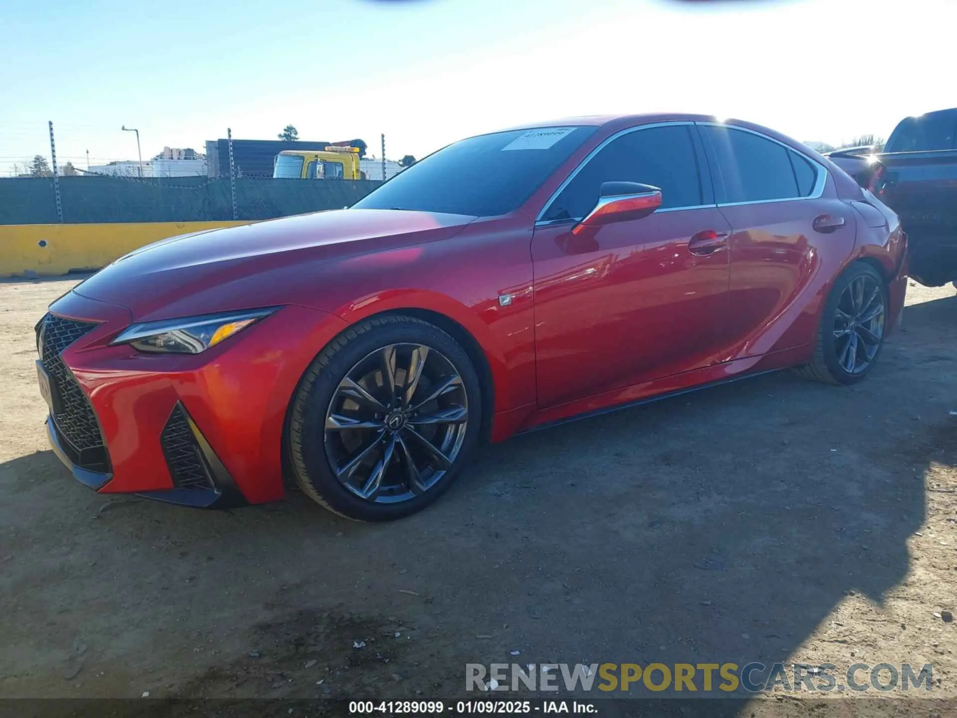 2 fotografías del automóvil dañado JTHGZ1B25N5052614 LEXUS IS 350 2022