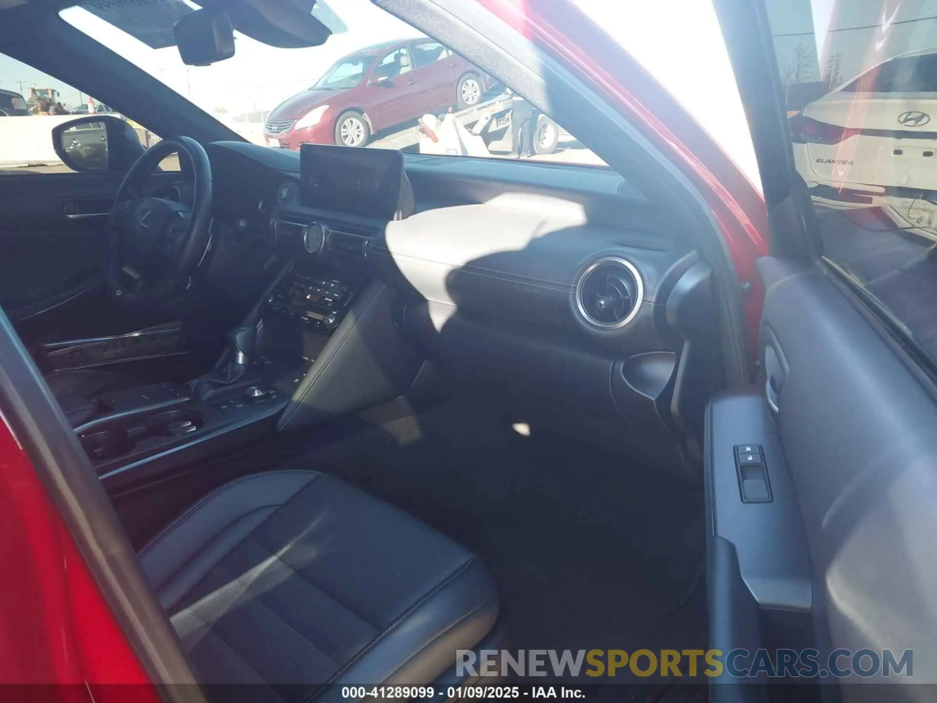 5 fotografías del automóvil dañado JTHGZ1B25N5052614 LEXUS IS 350 2022