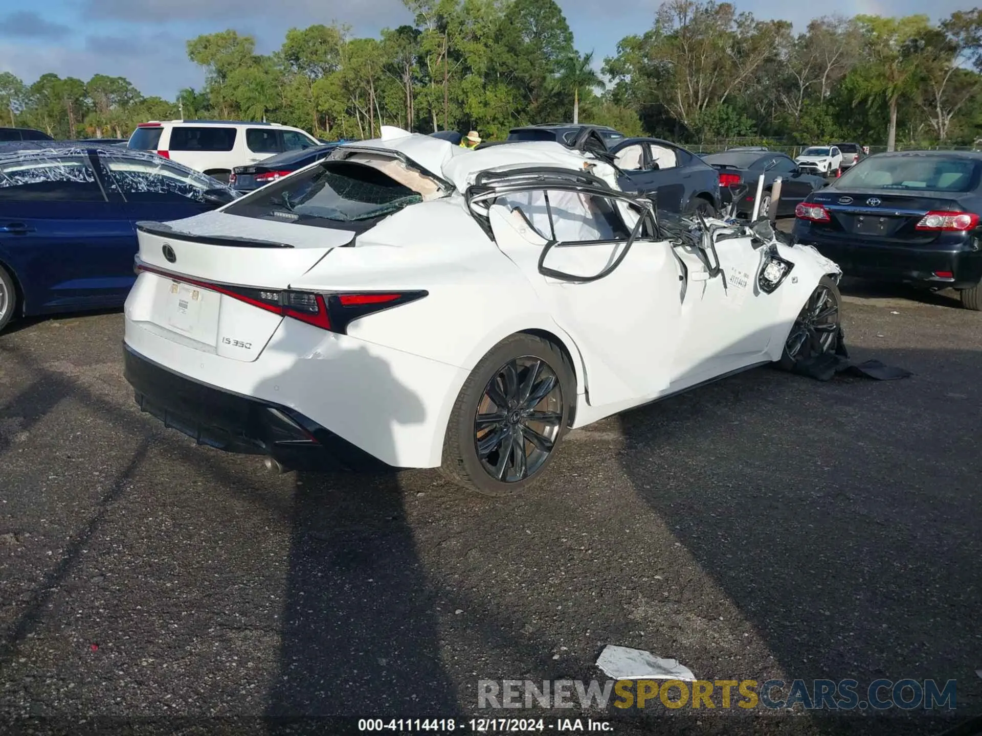 4 fotografías del automóvil dañado JTHGZ1B27N5055014 LEXUS IS 350 2022