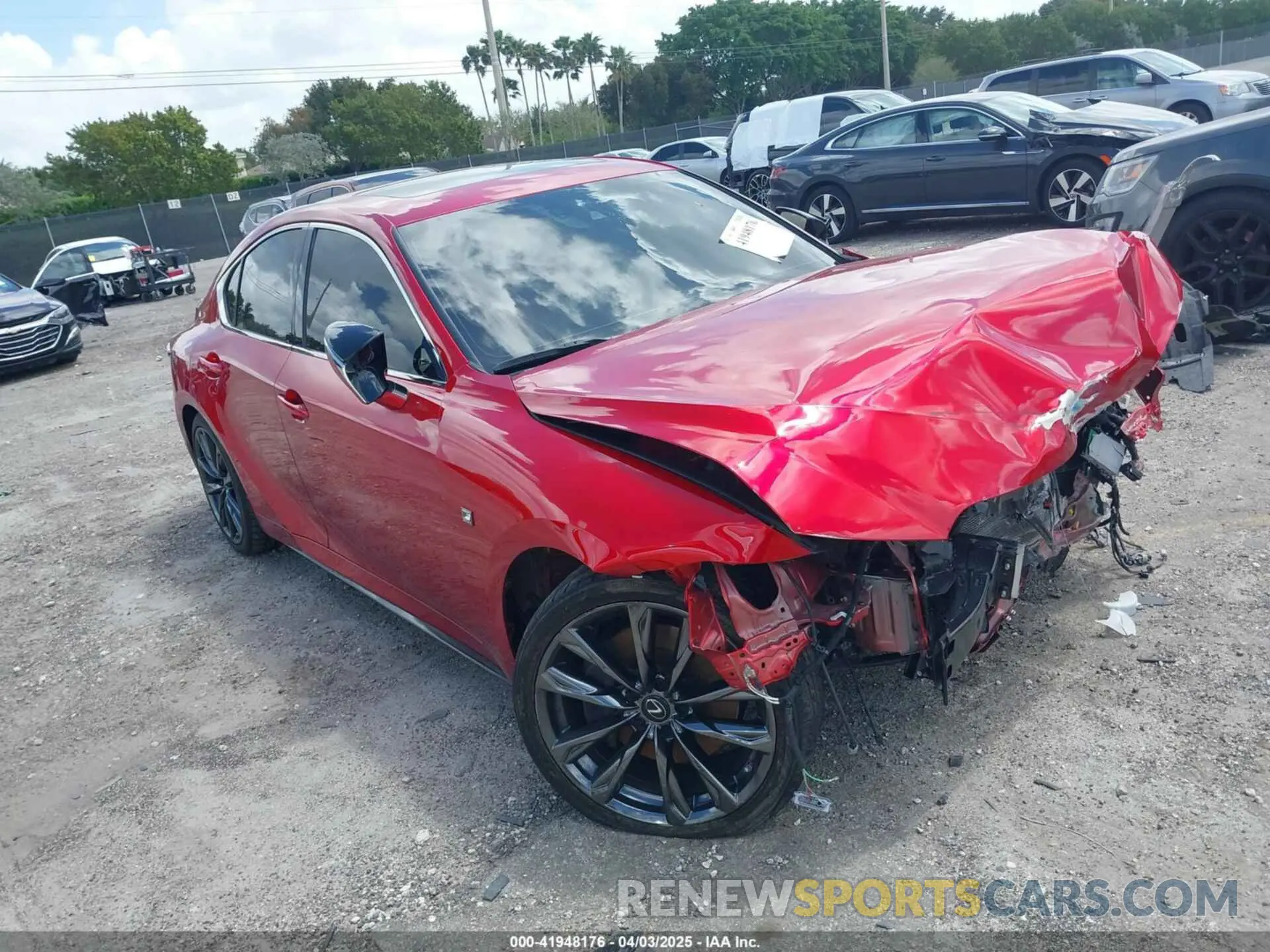 1 fotografías del automóvil dañado JTHGZ1B29N5049764 LEXUS IS 350 2022