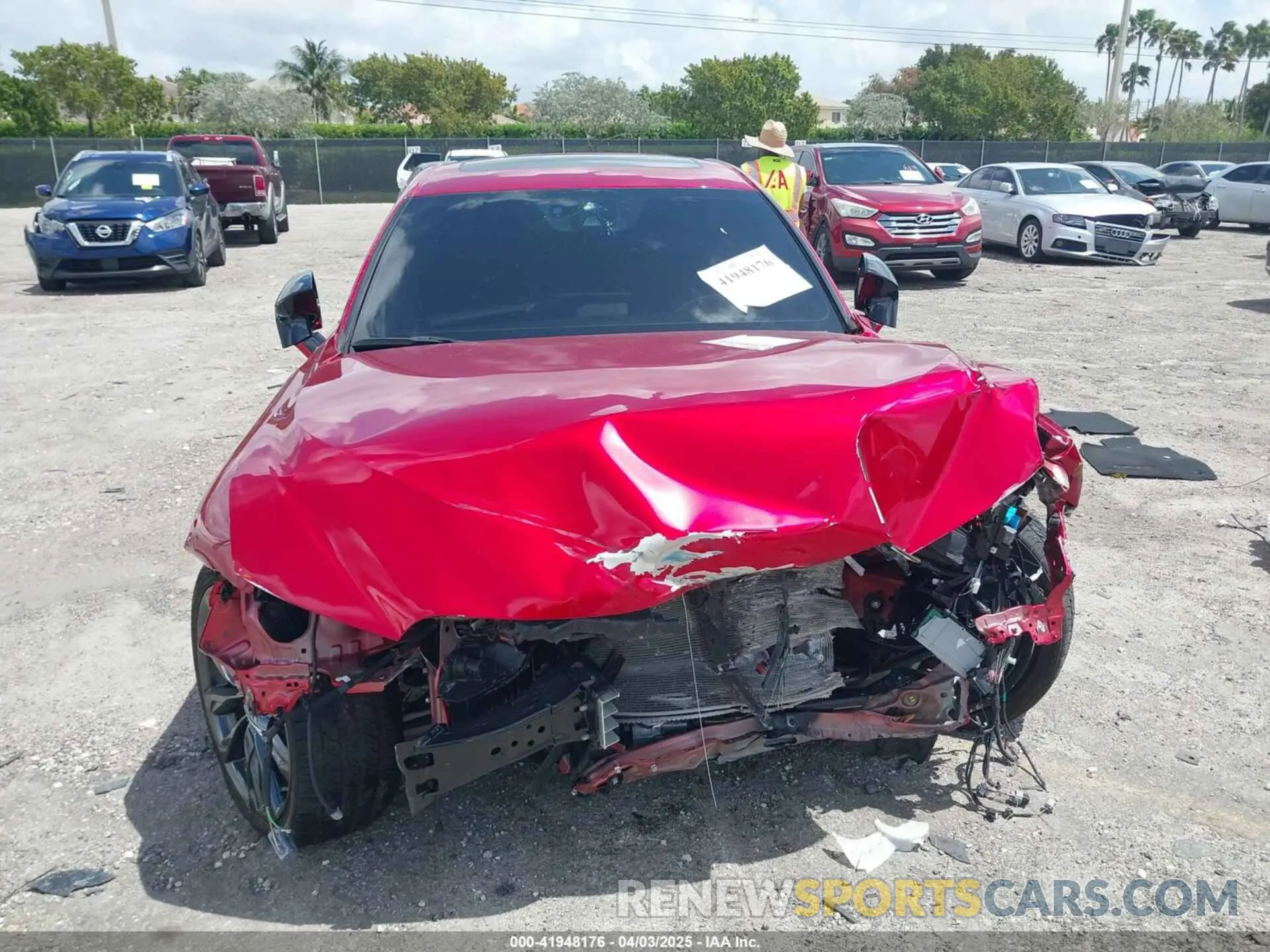 6 fotografías del automóvil dañado JTHGZ1B29N5049764 LEXUS IS 350 2022