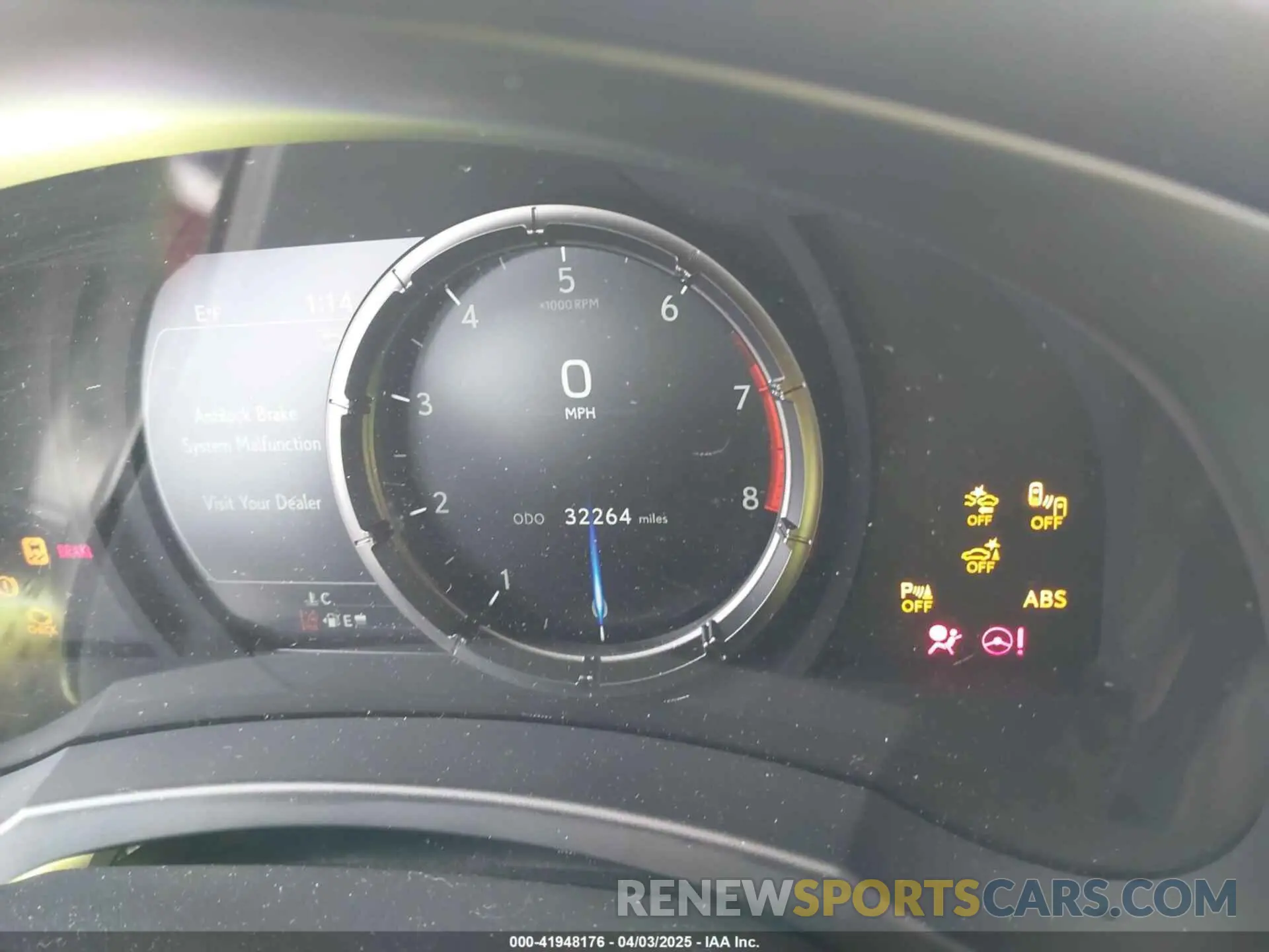 7 fotografías del automóvil dañado JTHGZ1B29N5049764 LEXUS IS 350 2022