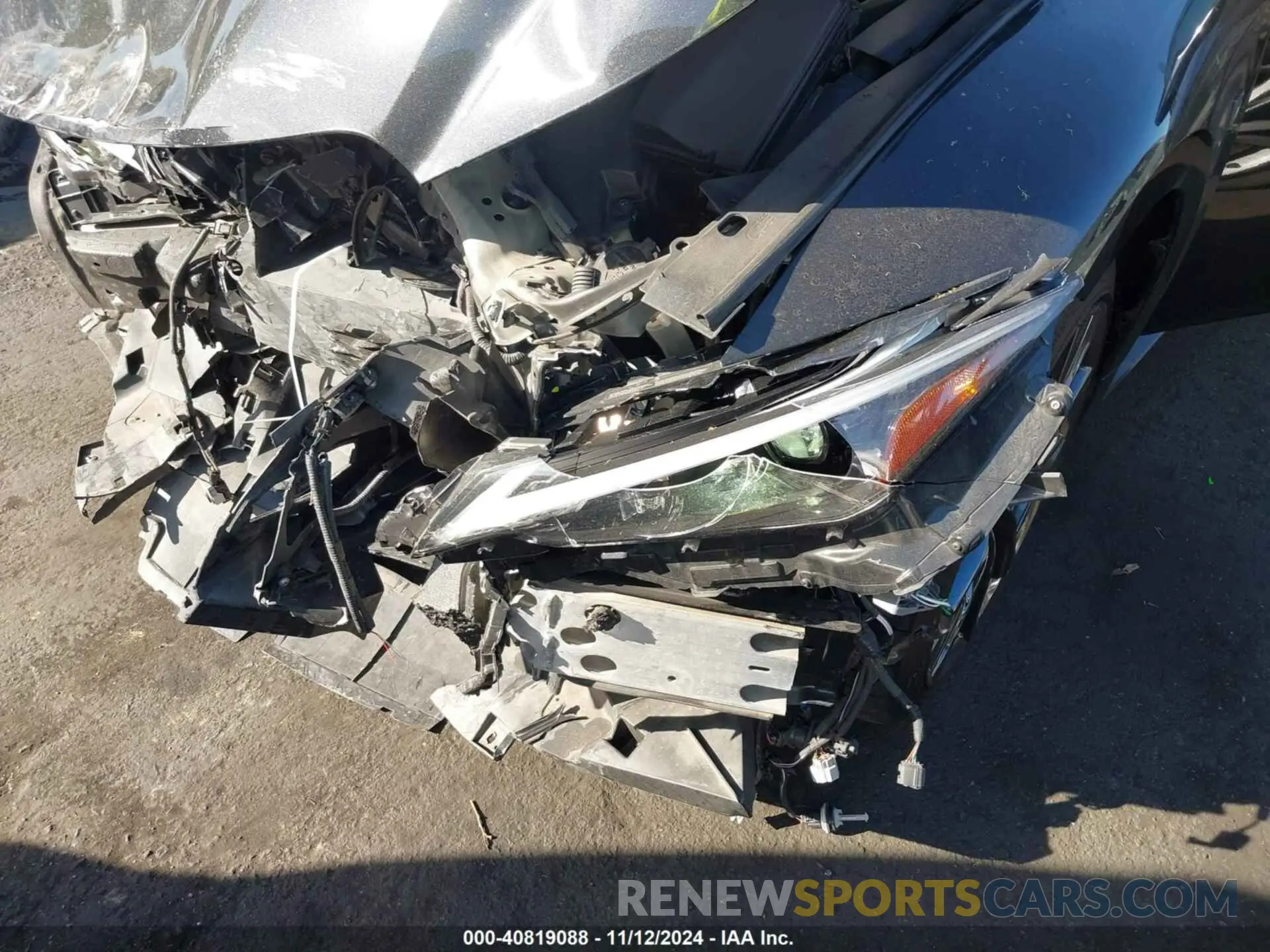 18 fotografías del automóvil dañado JTHGZ1B2XN5049482 LEXUS IS 350 2022