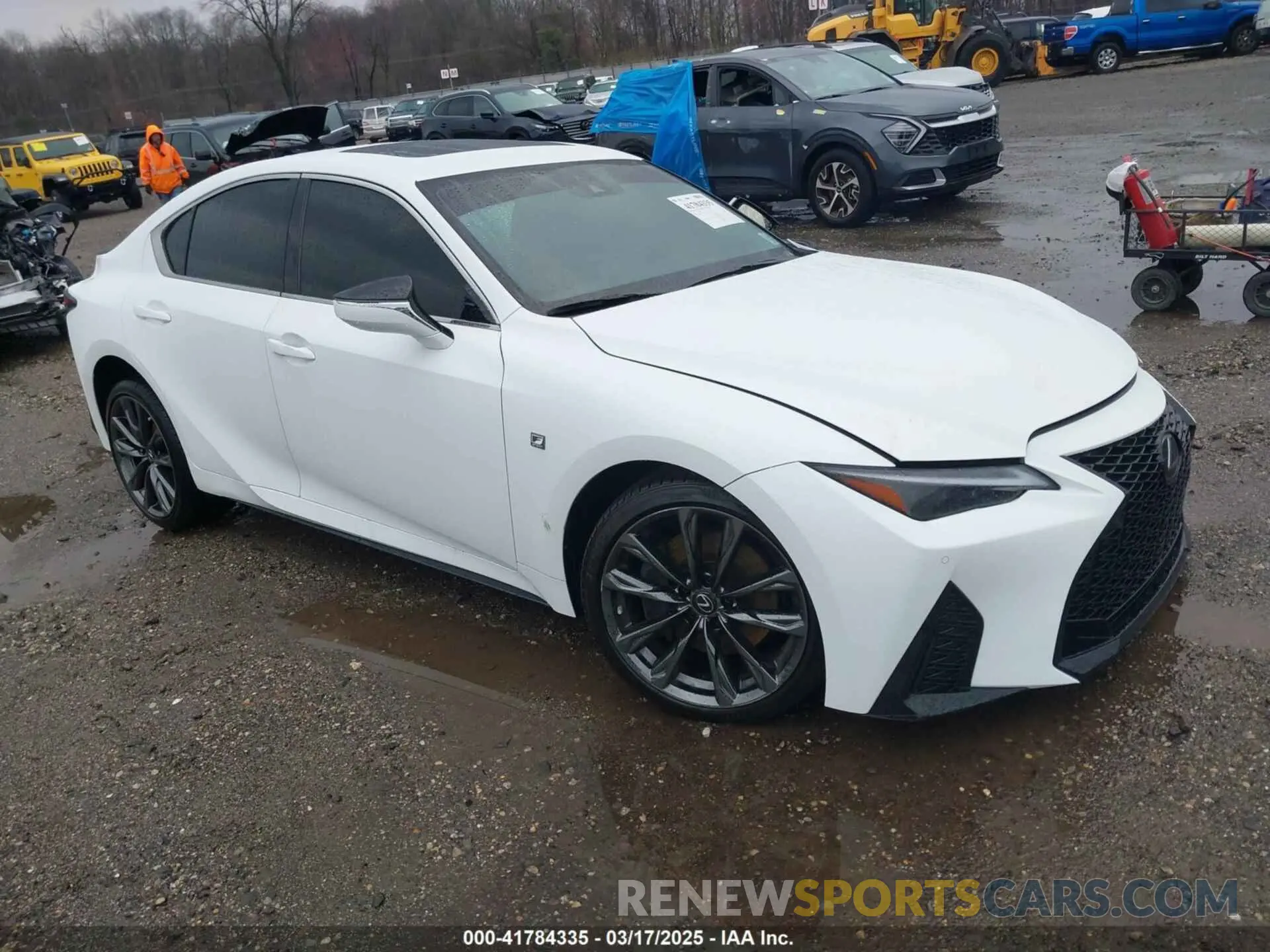 1 fotografías del automóvil dañado JTHGZ1E23N5024970 LEXUS IS 350 2022