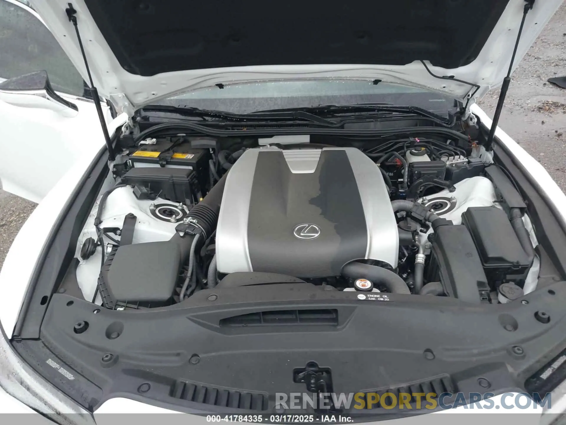 10 fotografías del automóvil dañado JTHGZ1E23N5024970 LEXUS IS 350 2022