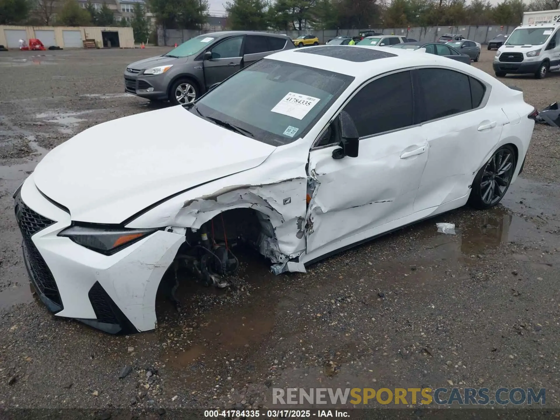 2 fotografías del automóvil dañado JTHGZ1E23N5024970 LEXUS IS 350 2022