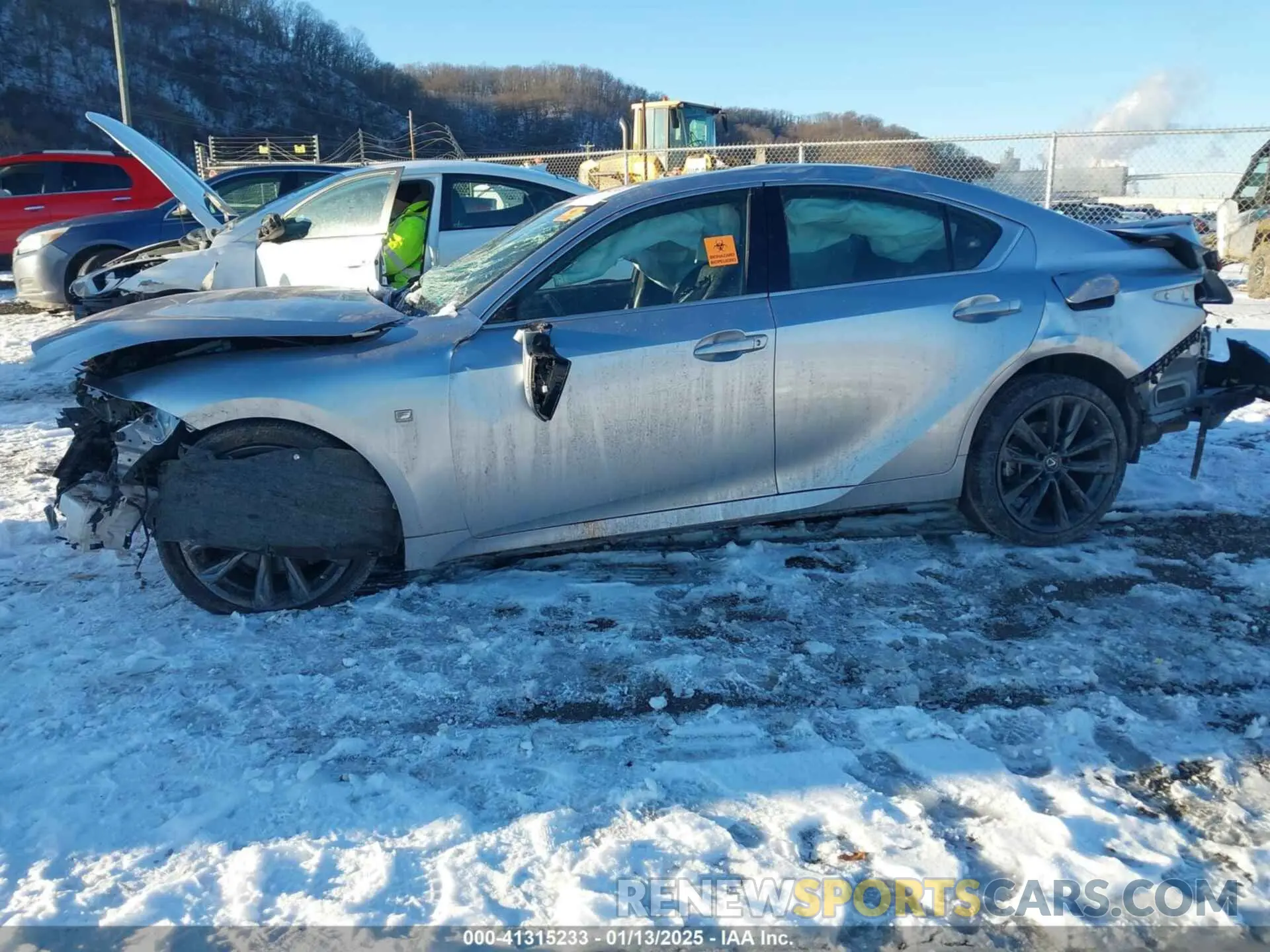 13 fotografías del automóvil dañado JTHGZ1E24N5023102 LEXUS IS 350 2022