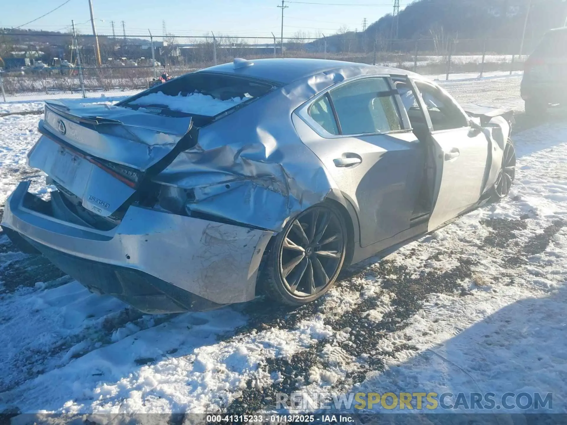 4 fotografías del automóvil dañado JTHGZ1E24N5023102 LEXUS IS 350 2022