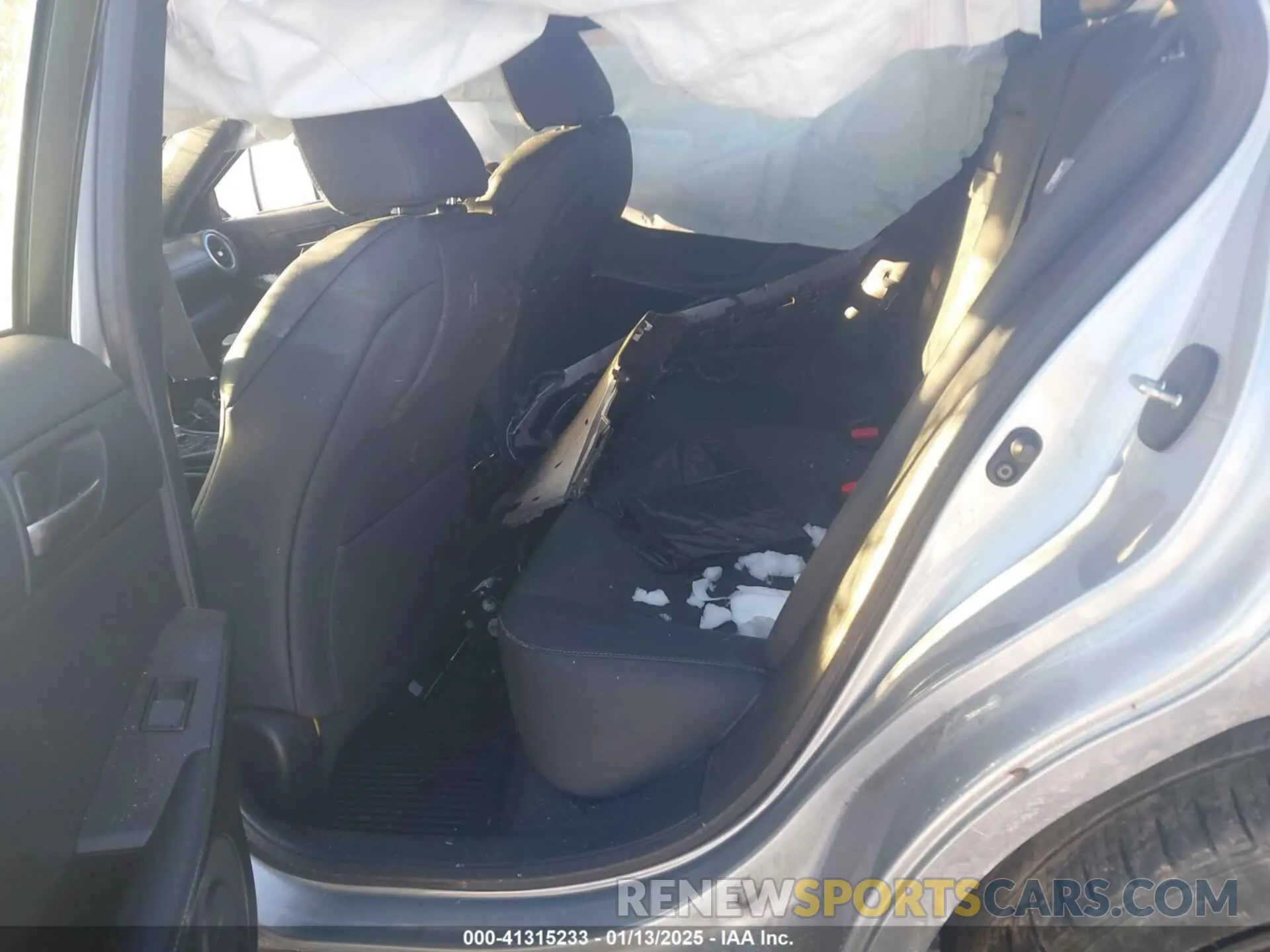8 fotografías del automóvil dañado JTHGZ1E24N5023102 LEXUS IS 350 2022