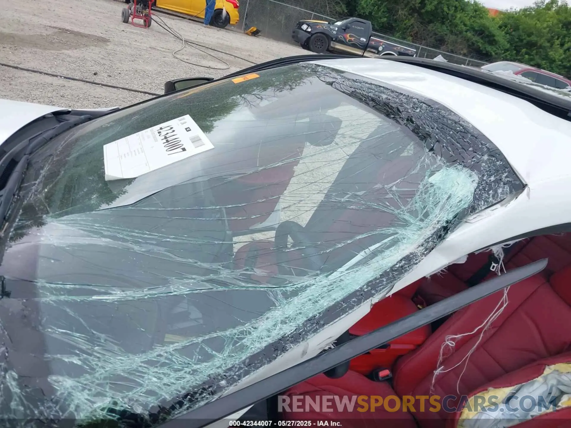 19 fotografías del automóvil dañado JTHSZ1E25N5023555 LEXUS IS 350 2022