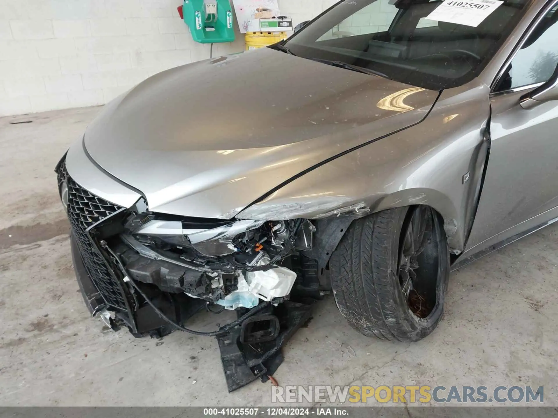 6 fotografías del automóvil dañado JTHGZ1B20P5060915 LEXUS IS 350 2023