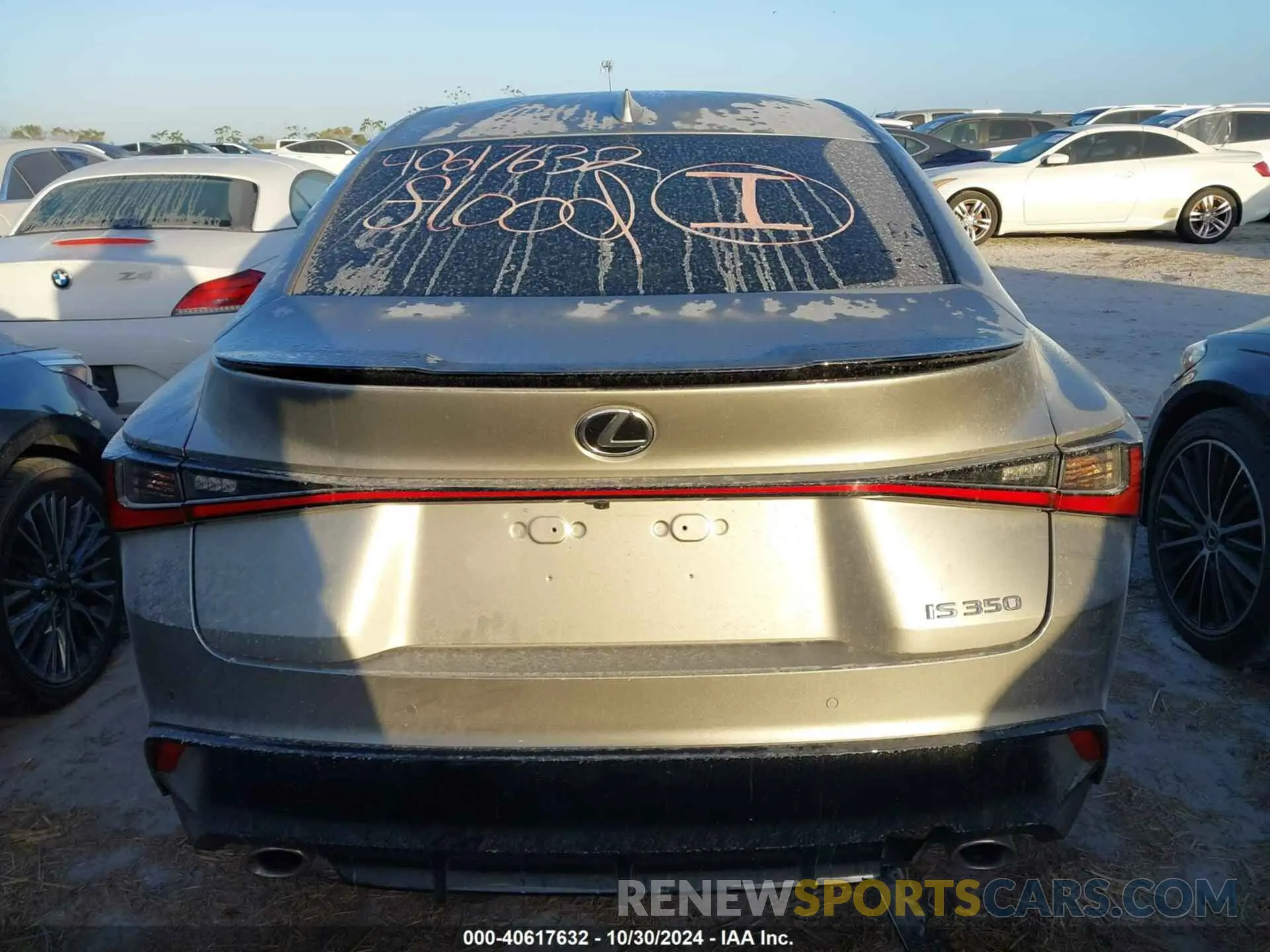 16 fotografías del automóvil dañado JTHGZ1B20P5070943 LEXUS IS 350 2023