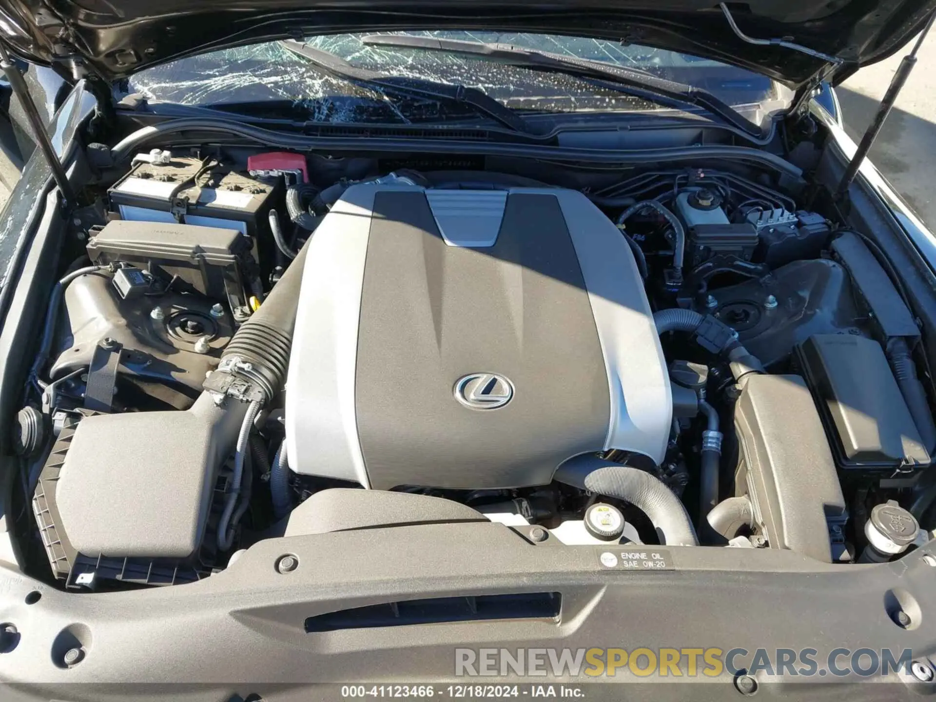 10 fotografías del automóvil dañado JTHGZ1B21P5066626 LEXUS IS 350 2023