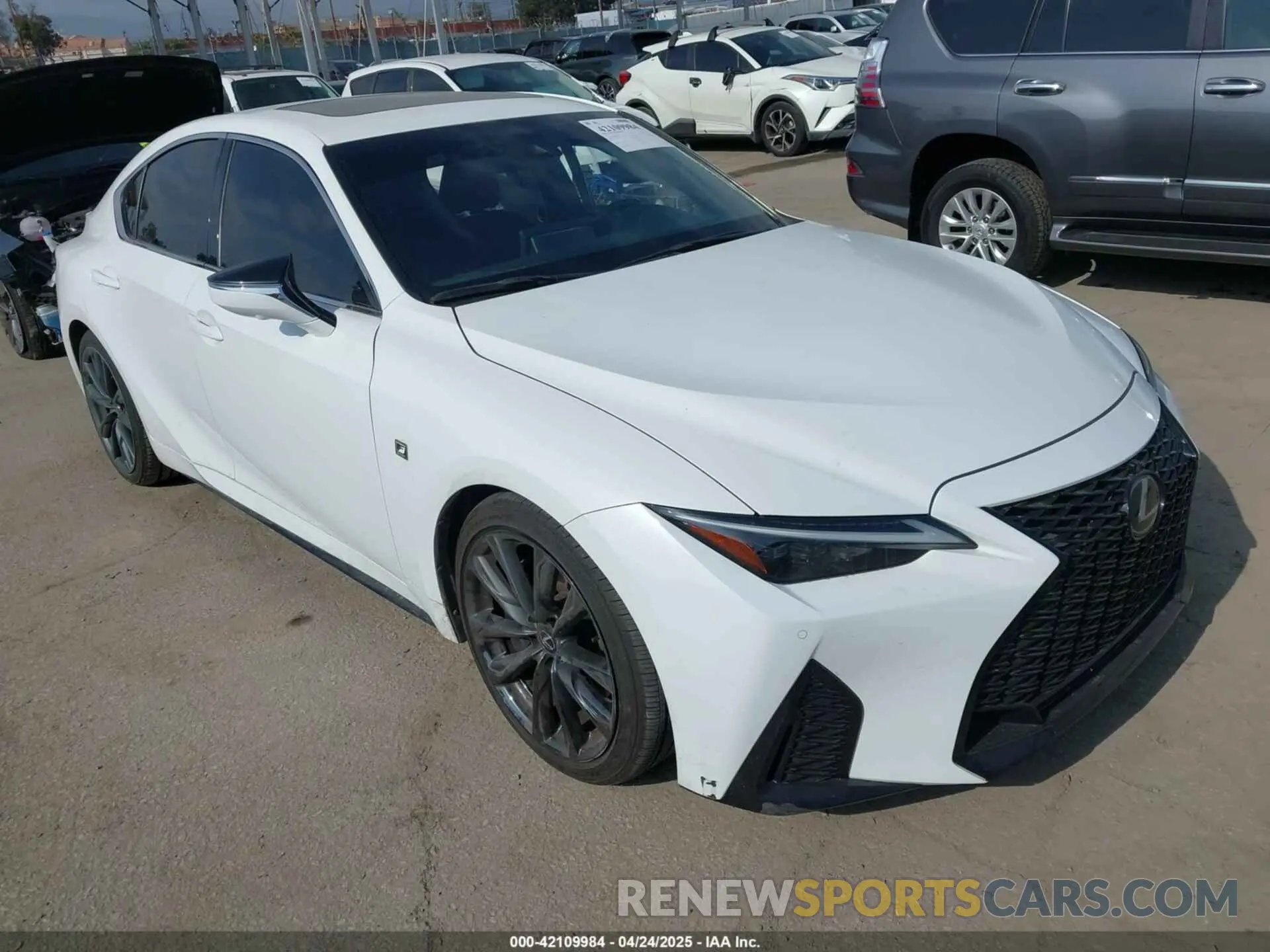 1 fotografías del automóvil dañado JTHGZ1B21P5067839 LEXUS IS 350 2023