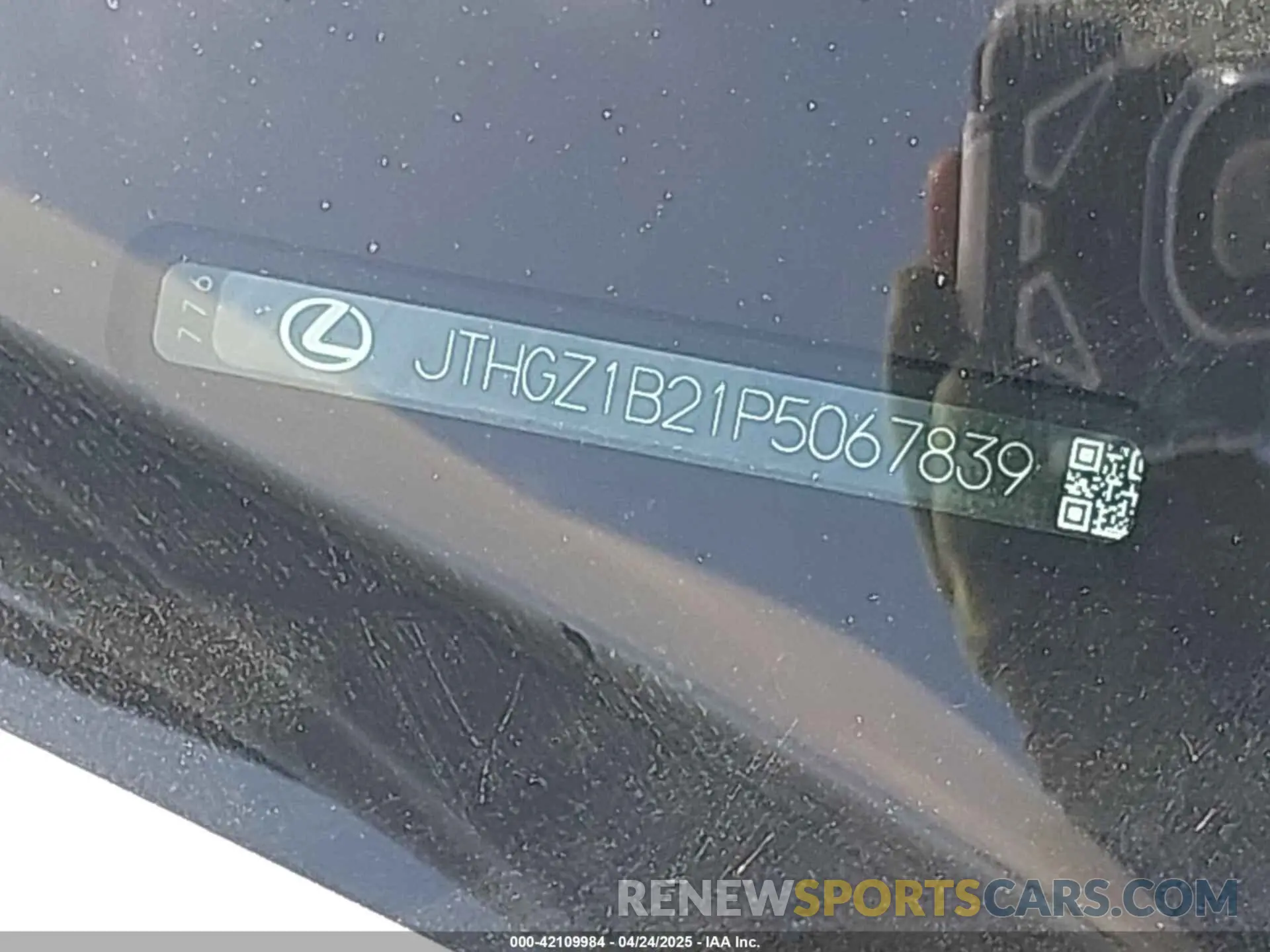 9 fotografías del automóvil dañado JTHGZ1B21P5067839 LEXUS IS 350 2023