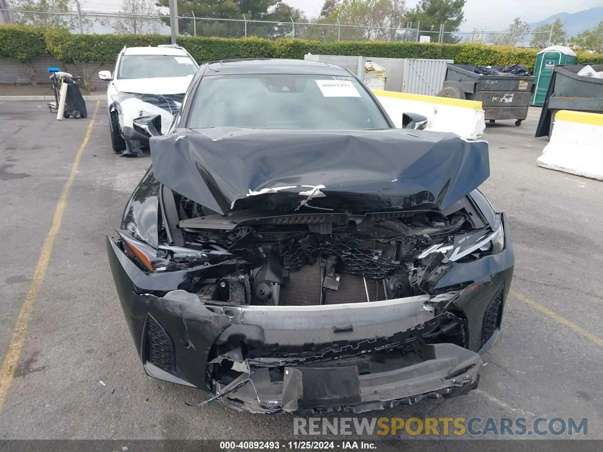 12 fotografías del automóvil dañado JTHGZ1B21P5071826 LEXUS IS 350 2023