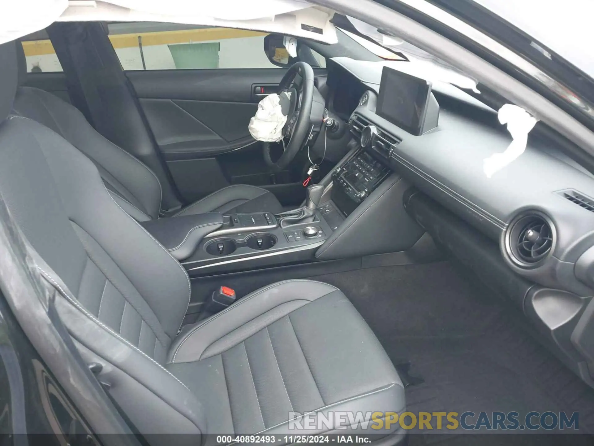 5 fotografías del automóvil dañado JTHGZ1B21P5071826 LEXUS IS 350 2023