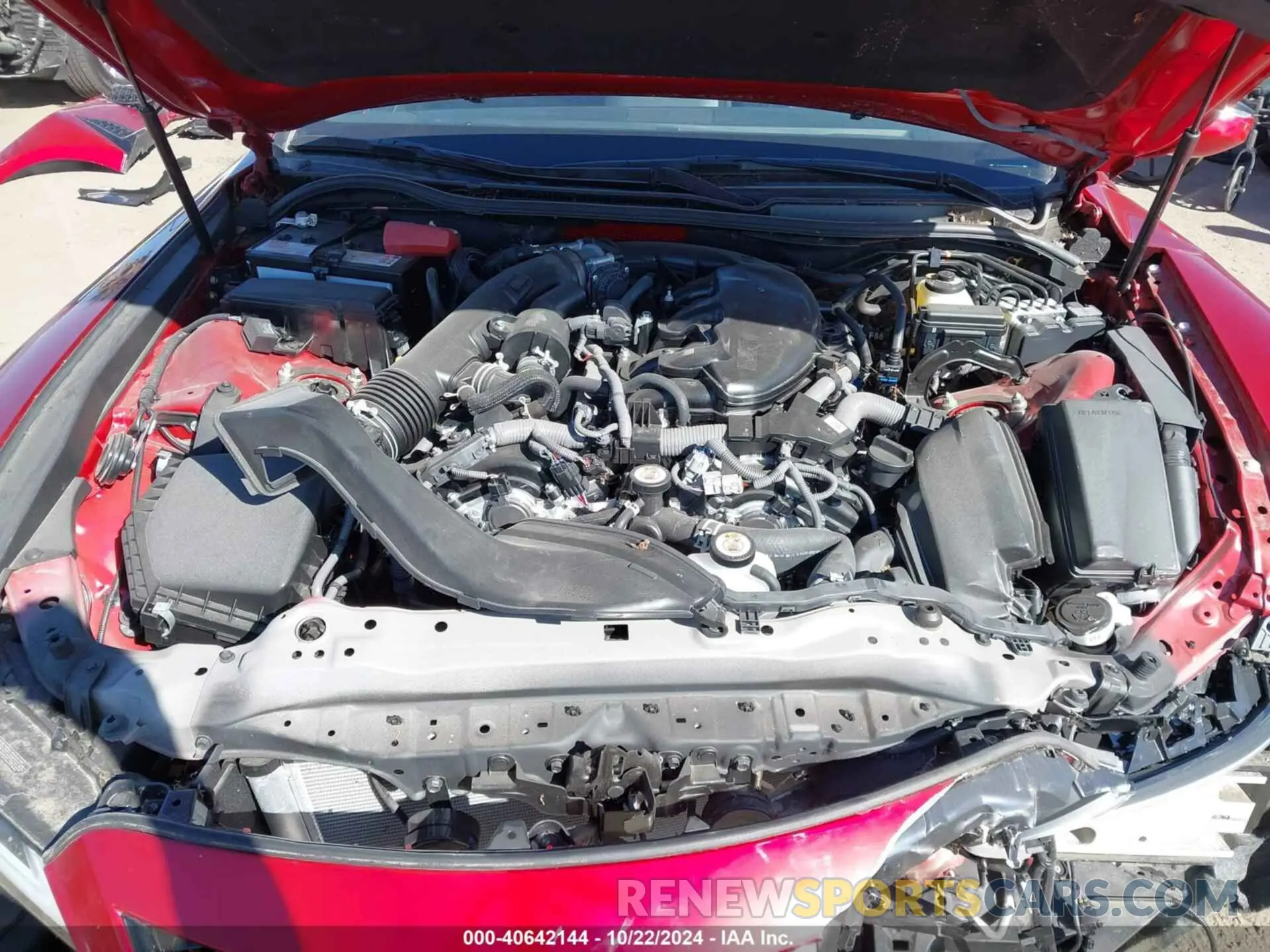10 fotografías del automóvil dañado JTHGZ1B22P5058759 LEXUS IS 350 2023