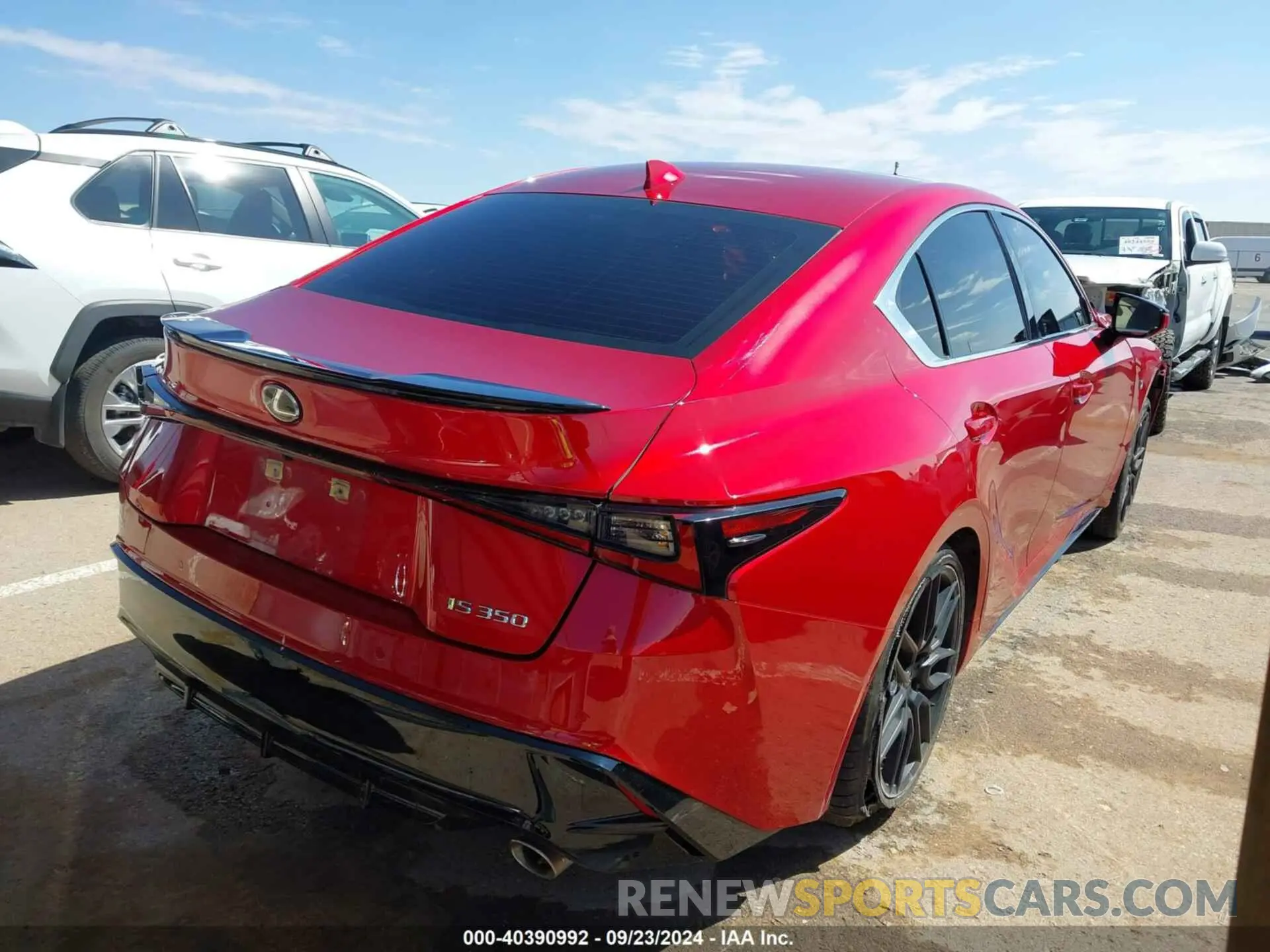 4 fotografías del automóvil dañado JTHGZ1B23P5062626 LEXUS IS 350 2023