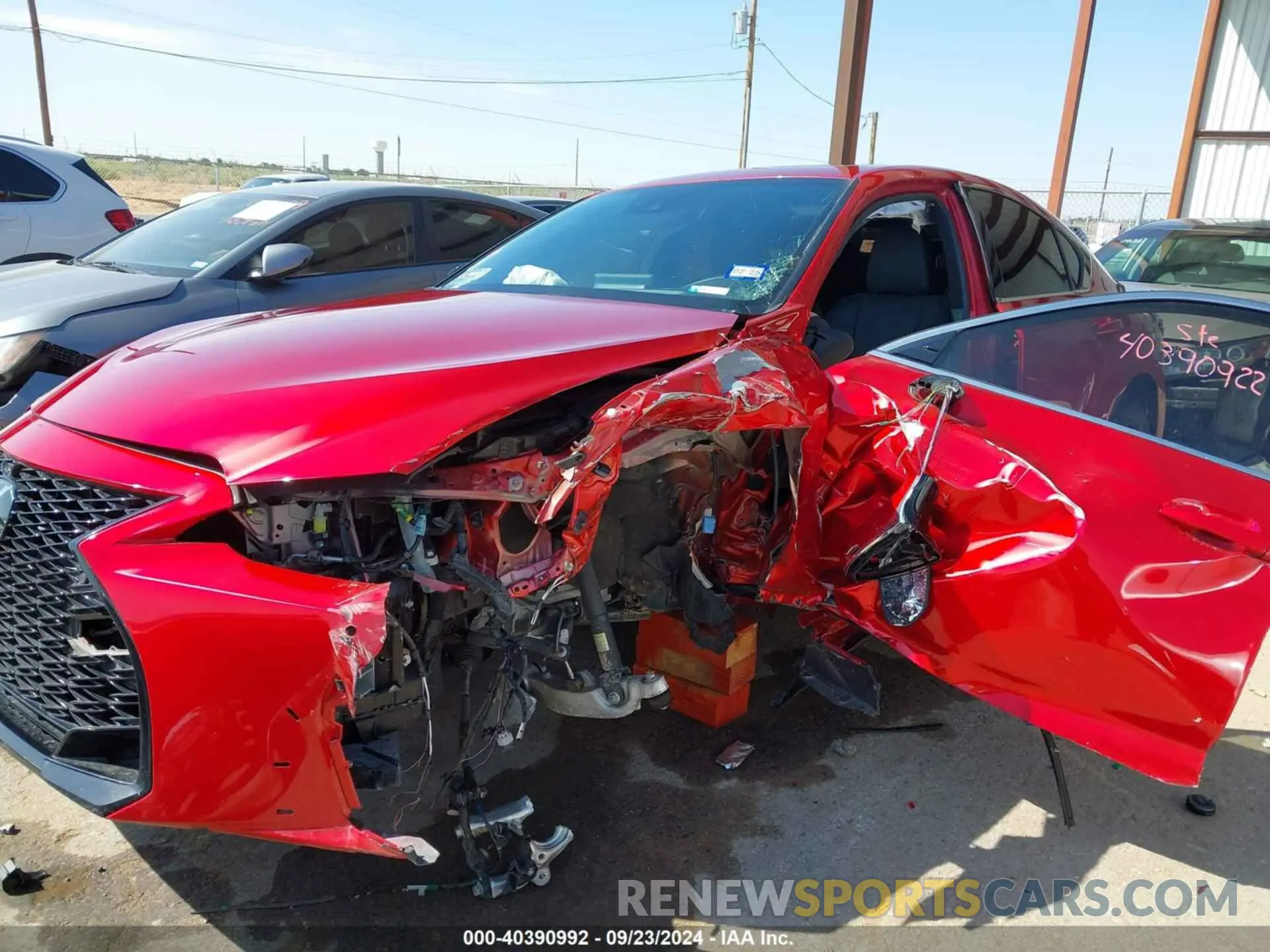 6 fotografías del automóvil dañado JTHGZ1B23P5062626 LEXUS IS 350 2023