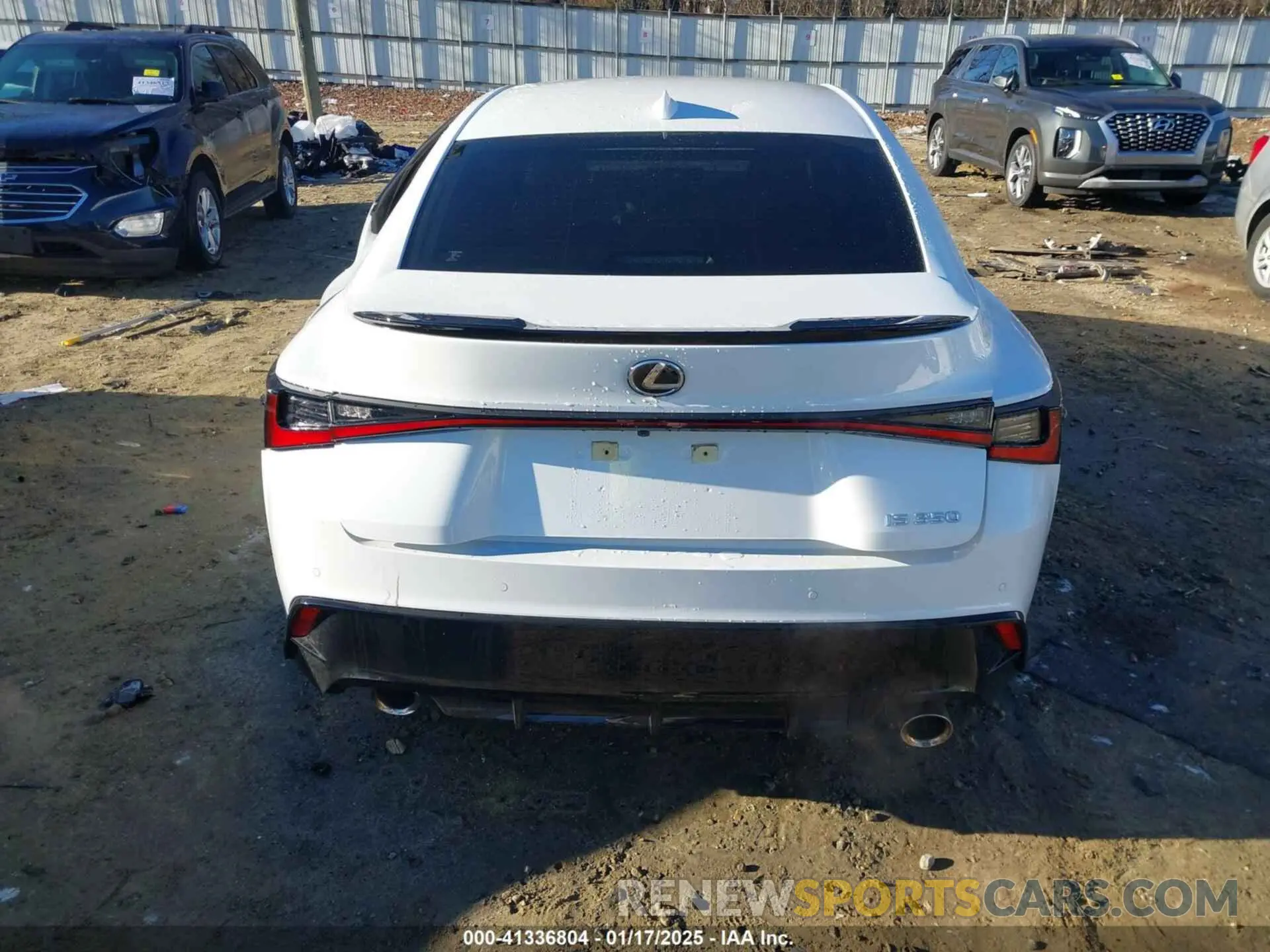 16 fotografías del automóvil dañado JTHGZ1B24P5062750 LEXUS IS 350 2023