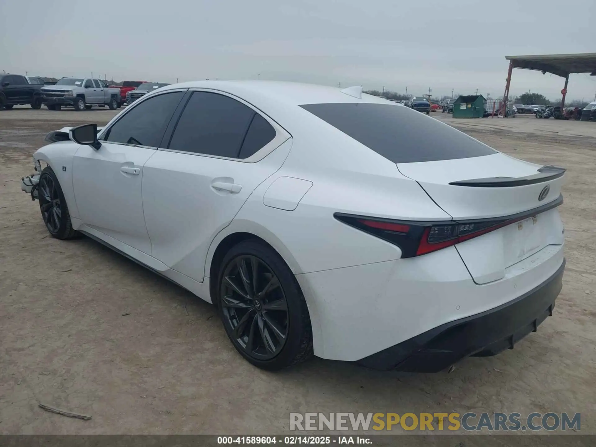 3 fotografías del automóvil dañado JTHGZ1B25P5063857 LEXUS IS 350 2023