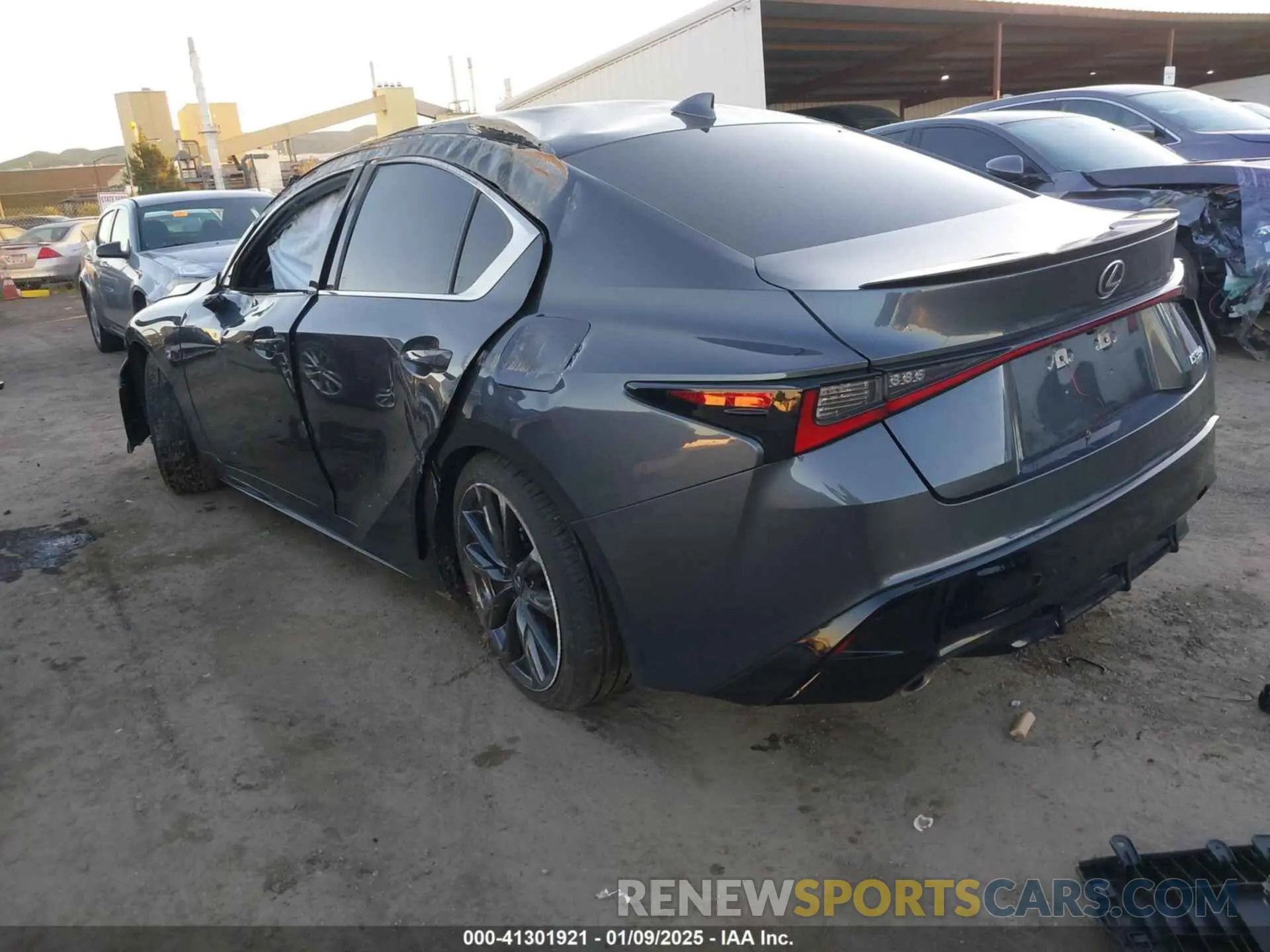 3 fotografías del automóvil dañado JTHGZ1B25P5069397 LEXUS IS 350 2023