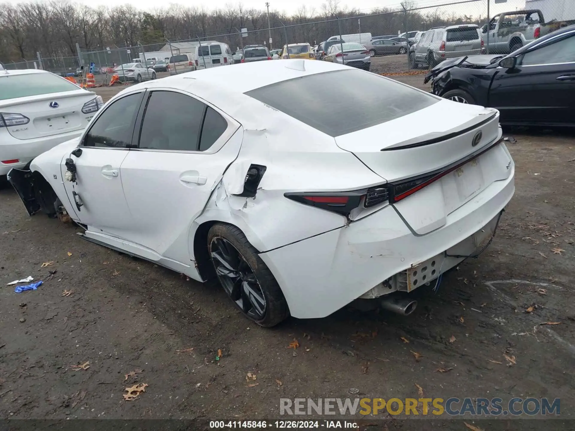 3 fotografías del automóvil dañado JTHGZ1B27P5069238 LEXUS IS 350 2023