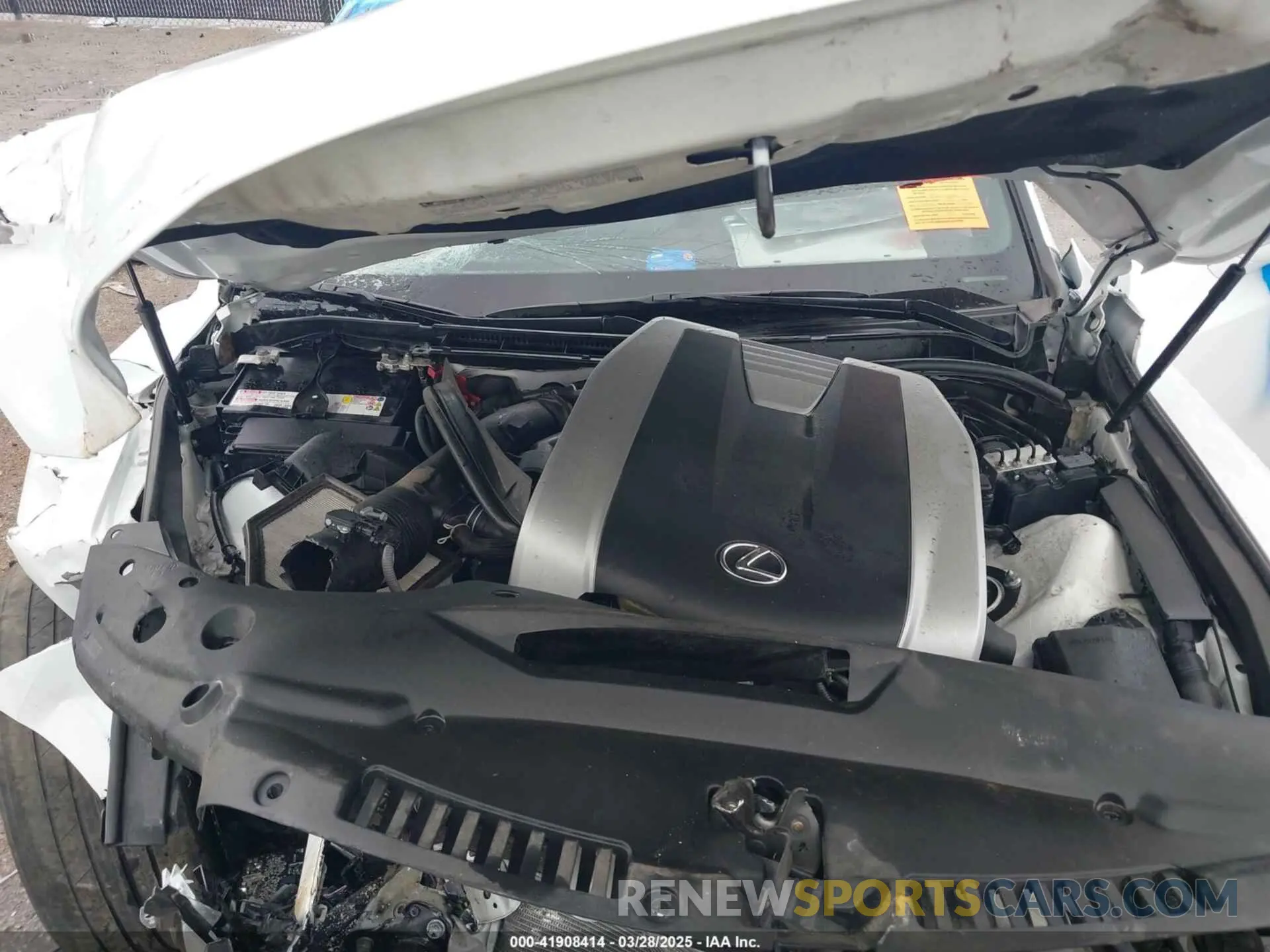 10 fotografías del automóvil dañado JTHGZ1B27P5071491 LEXUS IS 350 2023