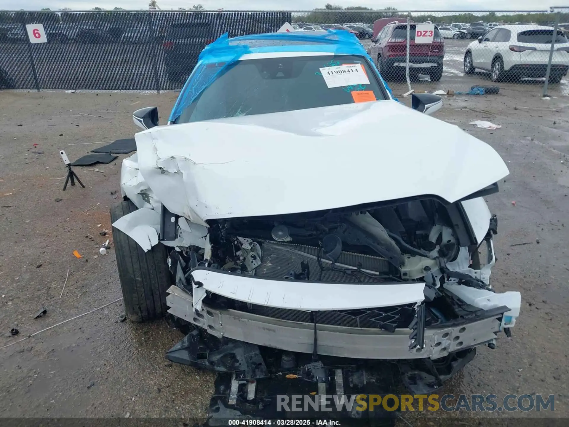 6 fotografías del automóvil dañado JTHGZ1B27P5071491 LEXUS IS 350 2023