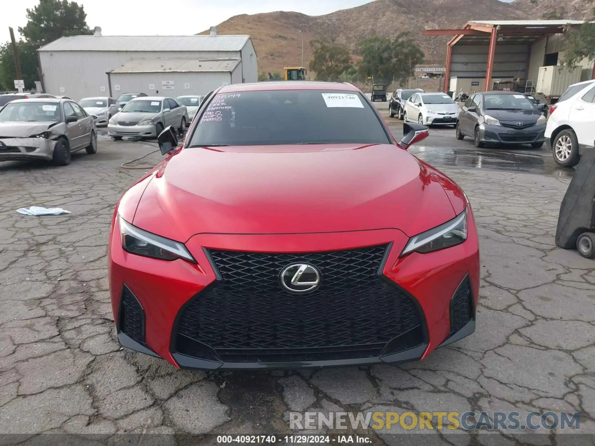 13 fotografías del automóvil dañado JTHGZ1B28P5069376 LEXUS IS 350 2023