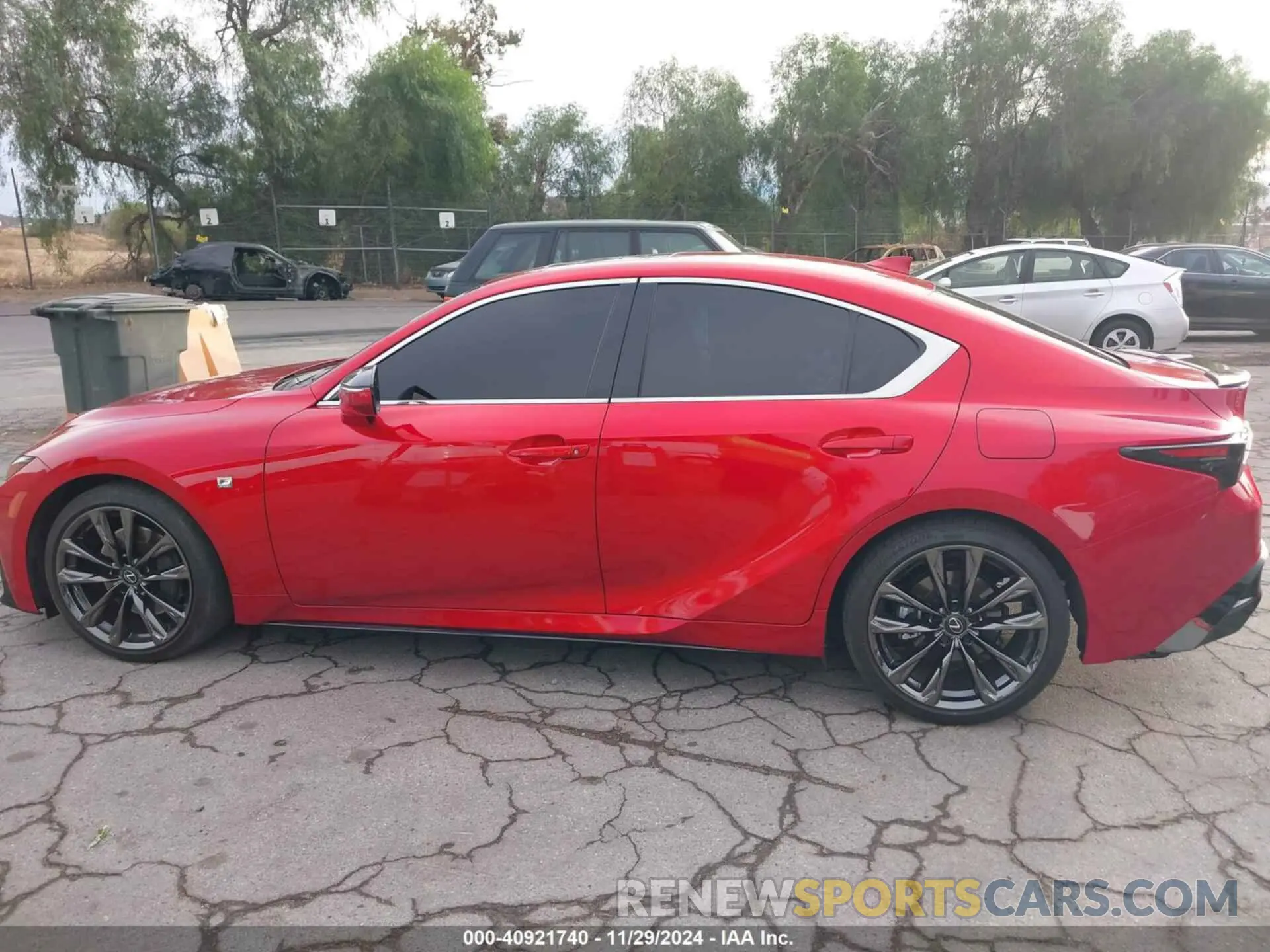 15 fotografías del automóvil dañado JTHGZ1B28P5069376 LEXUS IS 350 2023