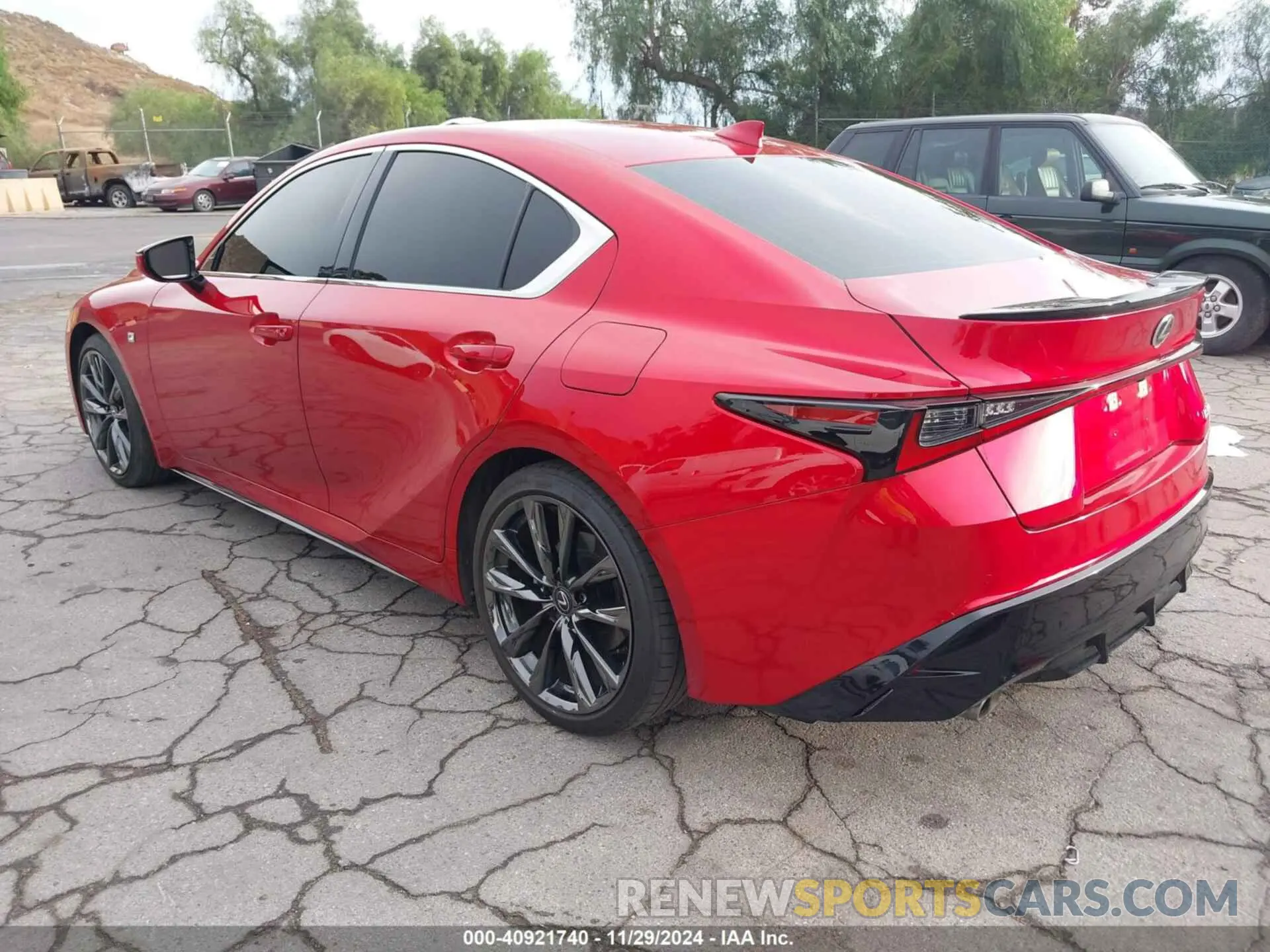 3 fotografías del automóvil dañado JTHGZ1B28P5069376 LEXUS IS 350 2023