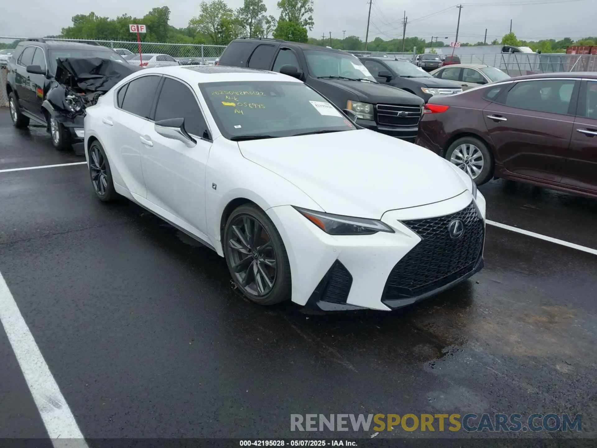 1 fotografías del automóvil dañado JTHGZ1B2XP5058945 LEXUS IS 350 2023