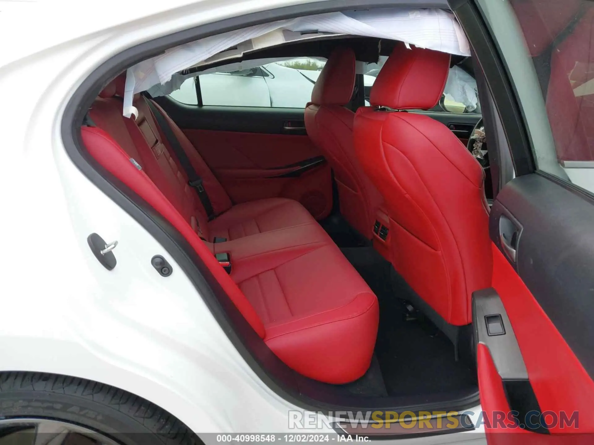 8 fotografías del automóvil dañado JTHGZ1B2XP5059612 LEXUS IS 350 2023