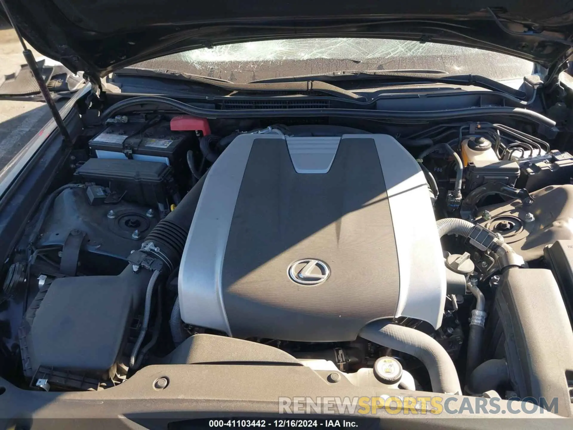 10 fotografías del automóvil dañado JTHGZ1B2XP5061098 LEXUS IS 350 2023