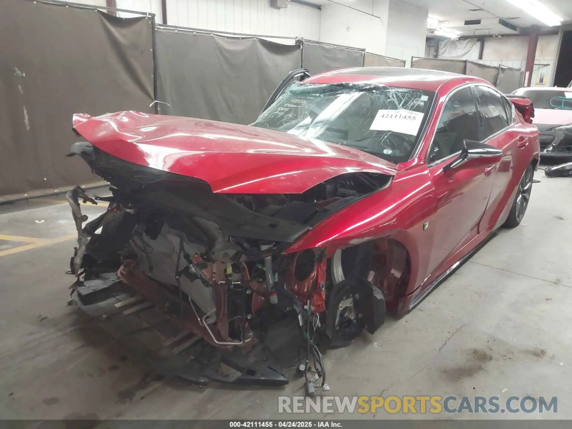2 fotografías del automóvil dañado JTHGZ1B2XP5064664 LEXUS IS 350 2023