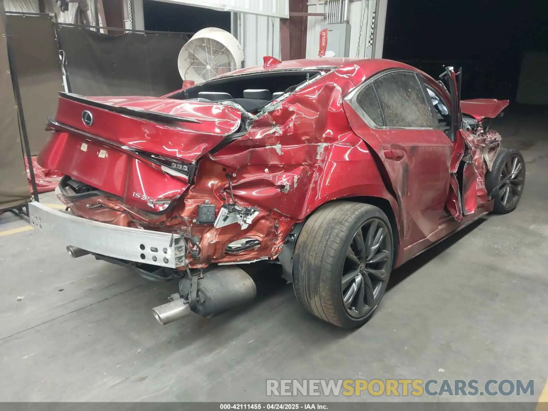 4 fotografías del automóvil dañado JTHGZ1B2XP5064664 LEXUS IS 350 2023