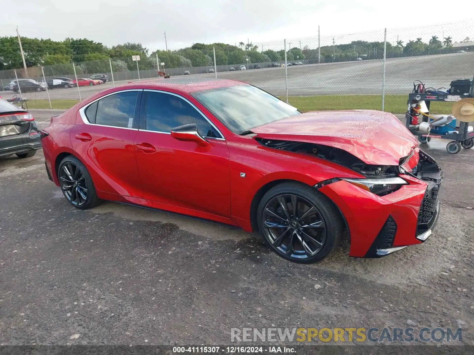 1 fotografías del automóvil dañado JTHGZ1B2XP5069864 LEXUS IS 350 2023