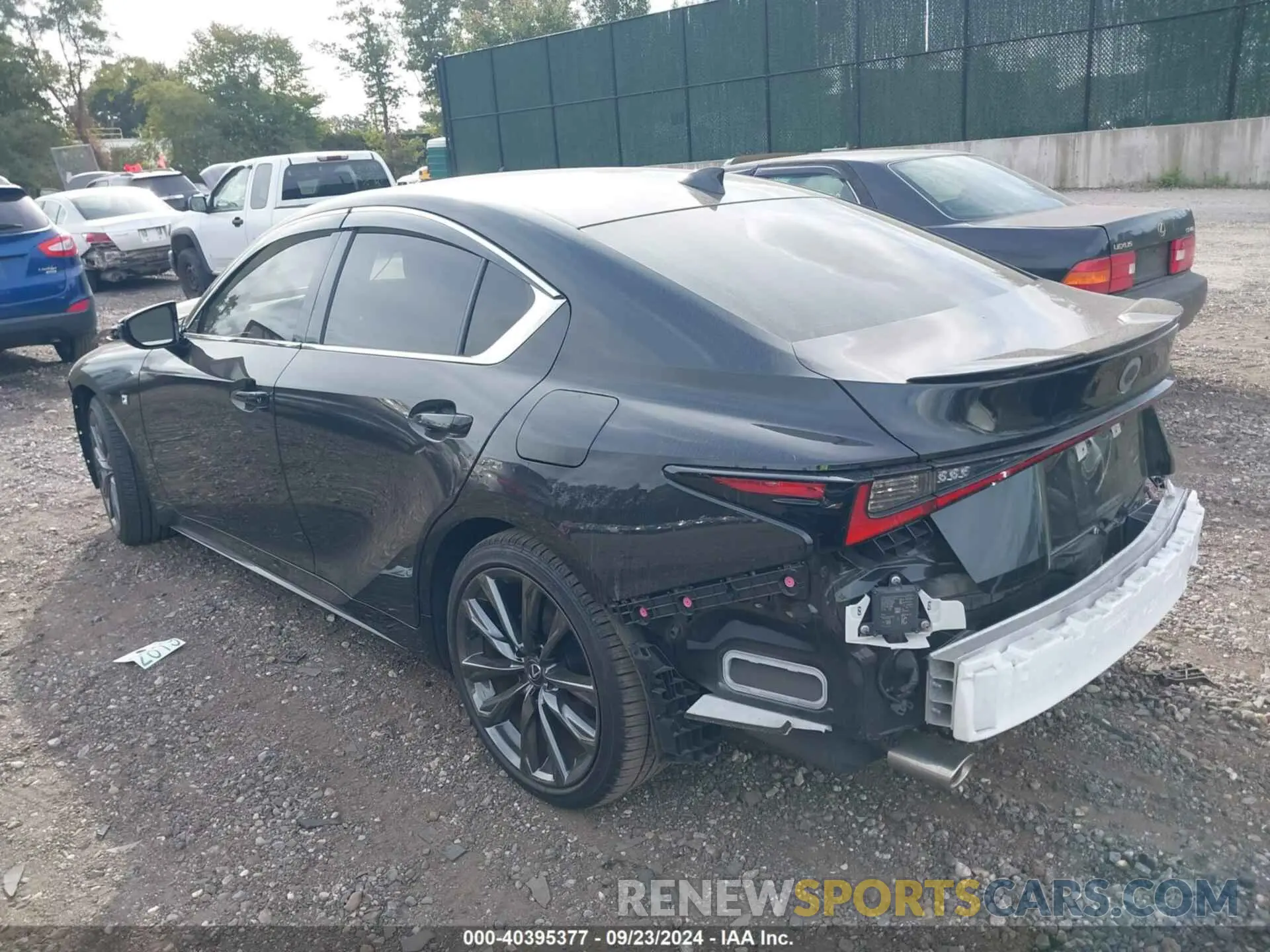 3 fotografías del automóvil dañado JTHGZ1E21P5029412 LEXUS IS 350 2023