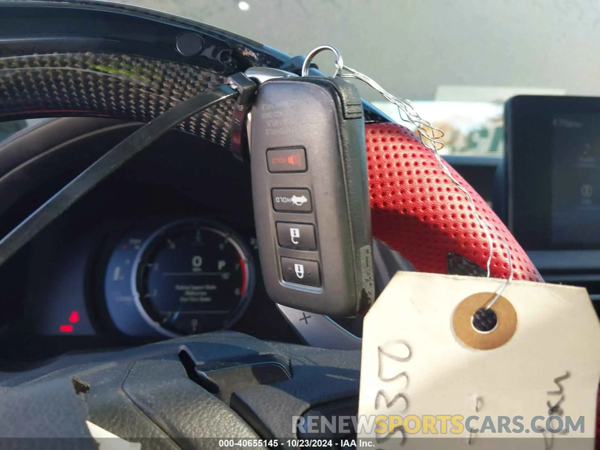 11 fotografías del automóvil dañado JTHGZ1E21P5032133 LEXUS IS 350 2023
