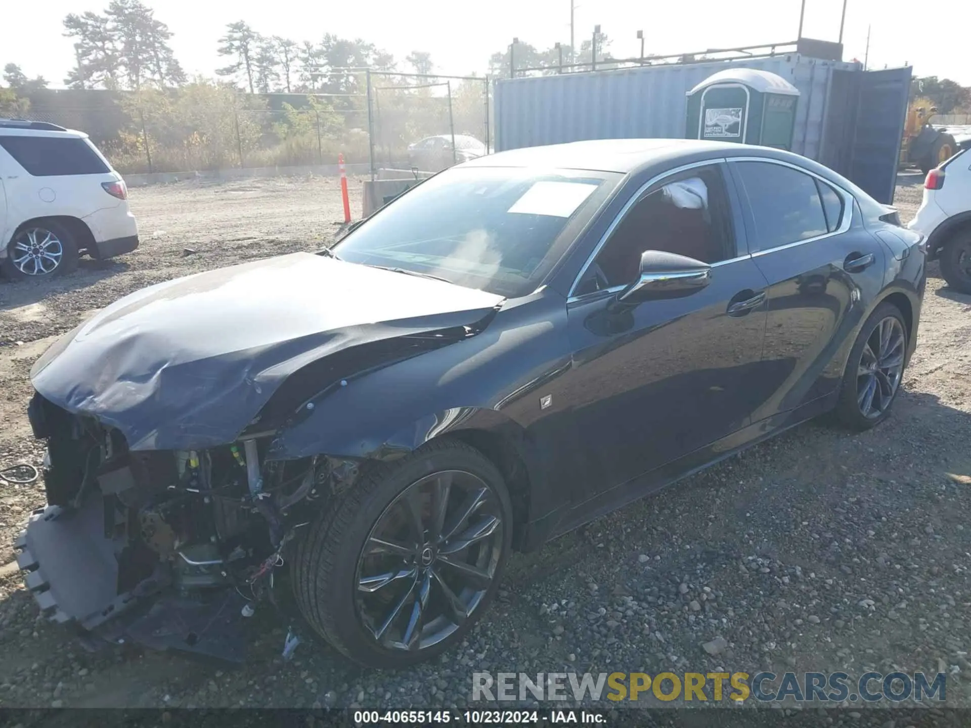 2 fotografías del automóvil dañado JTHGZ1E21P5032133 LEXUS IS 350 2023
