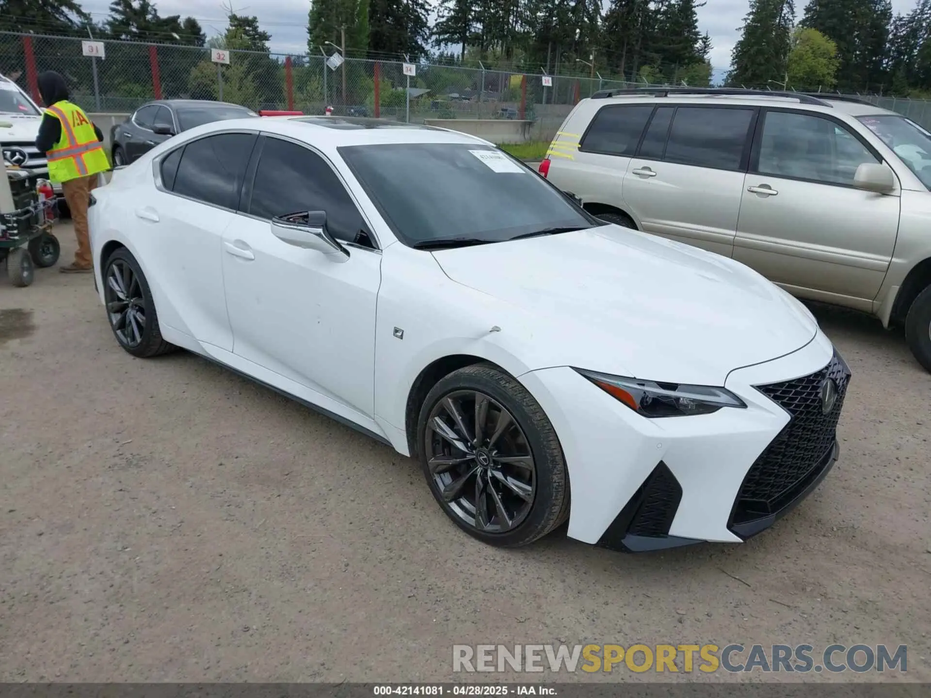 1 fotografías del automóvil dañado JTHGZ1E22P5029273 LEXUS IS 350 2023