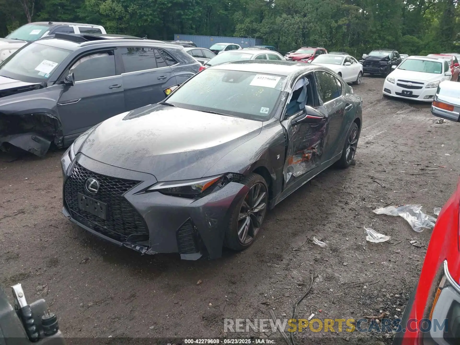 2 fotografías del automóvil dañado JTHGZ1E23P5028570 LEXUS IS 350 2023