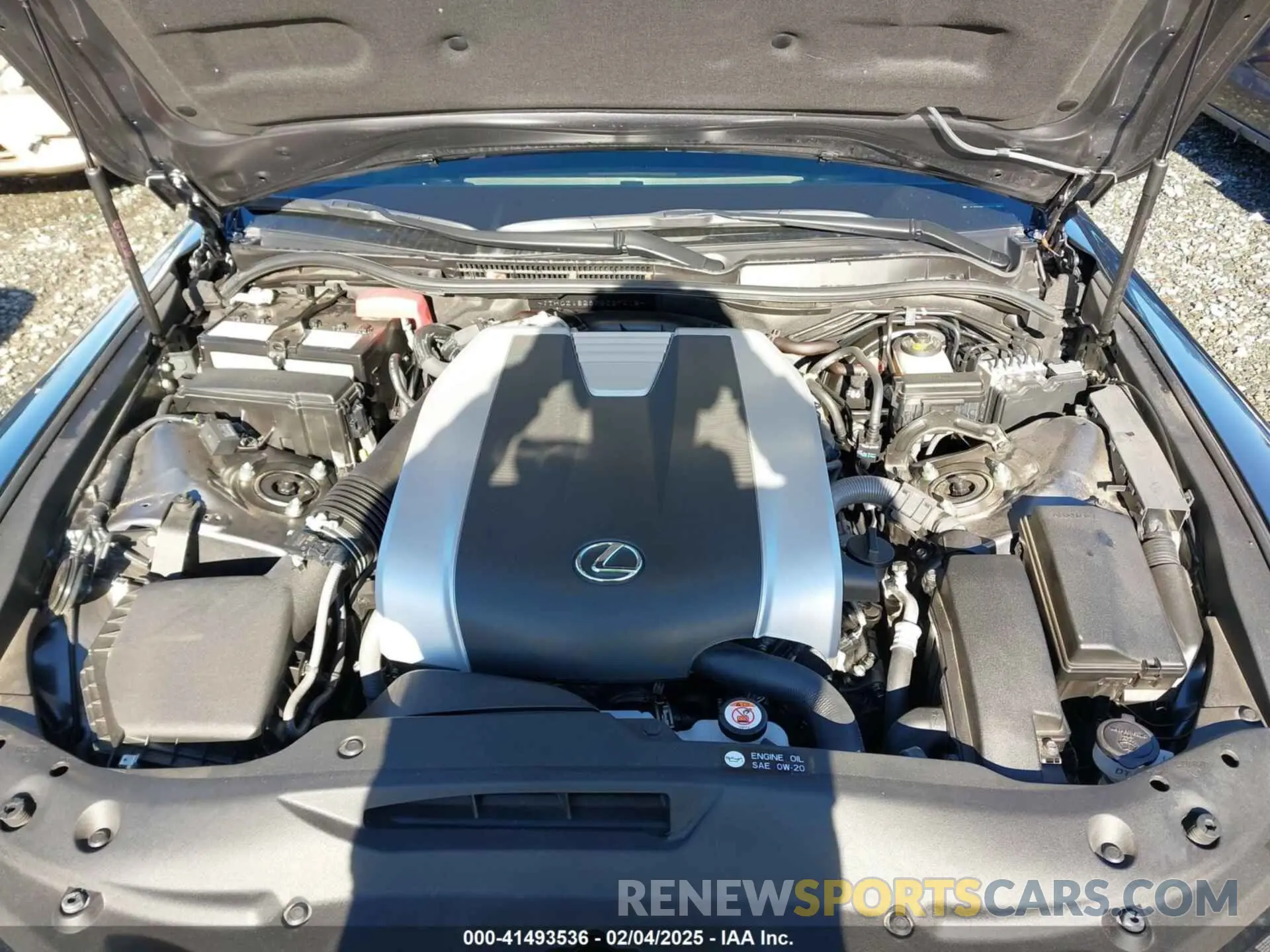 10 fotografías del automóvil dañado JTHGZ1E28P5027415 LEXUS IS 350 2023