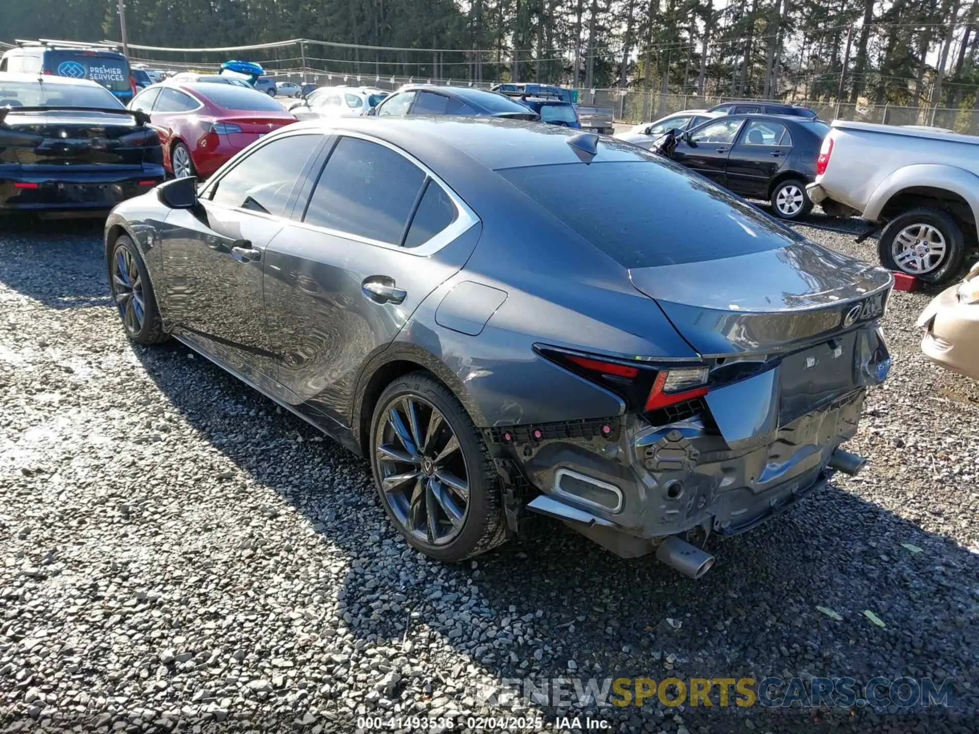 3 fotografías del automóvil dañado JTHGZ1E28P5027415 LEXUS IS 350 2023